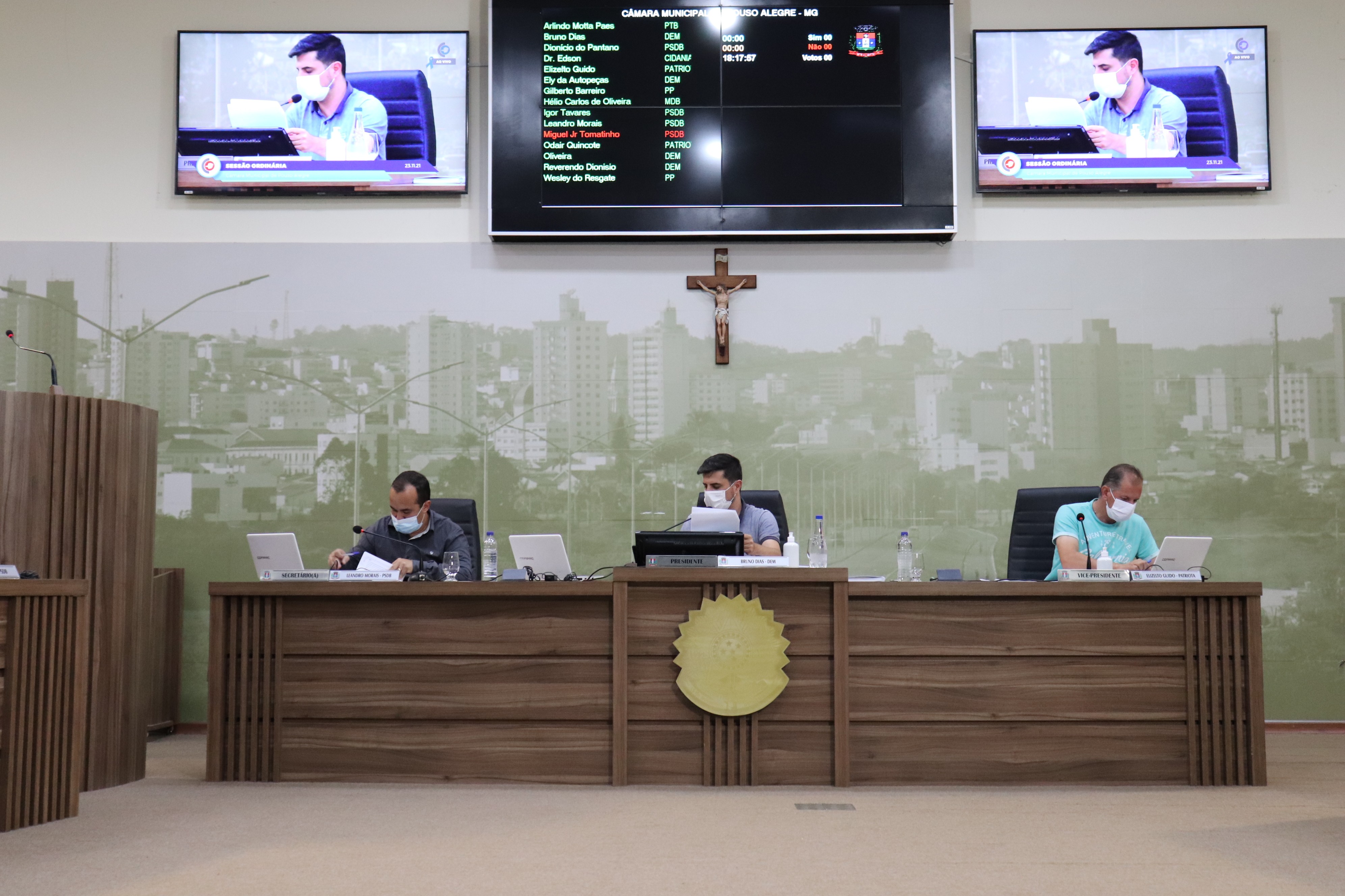 Imagem 1 da notícia: Orçamento Municipal para 2022 é aprovado na Câmara