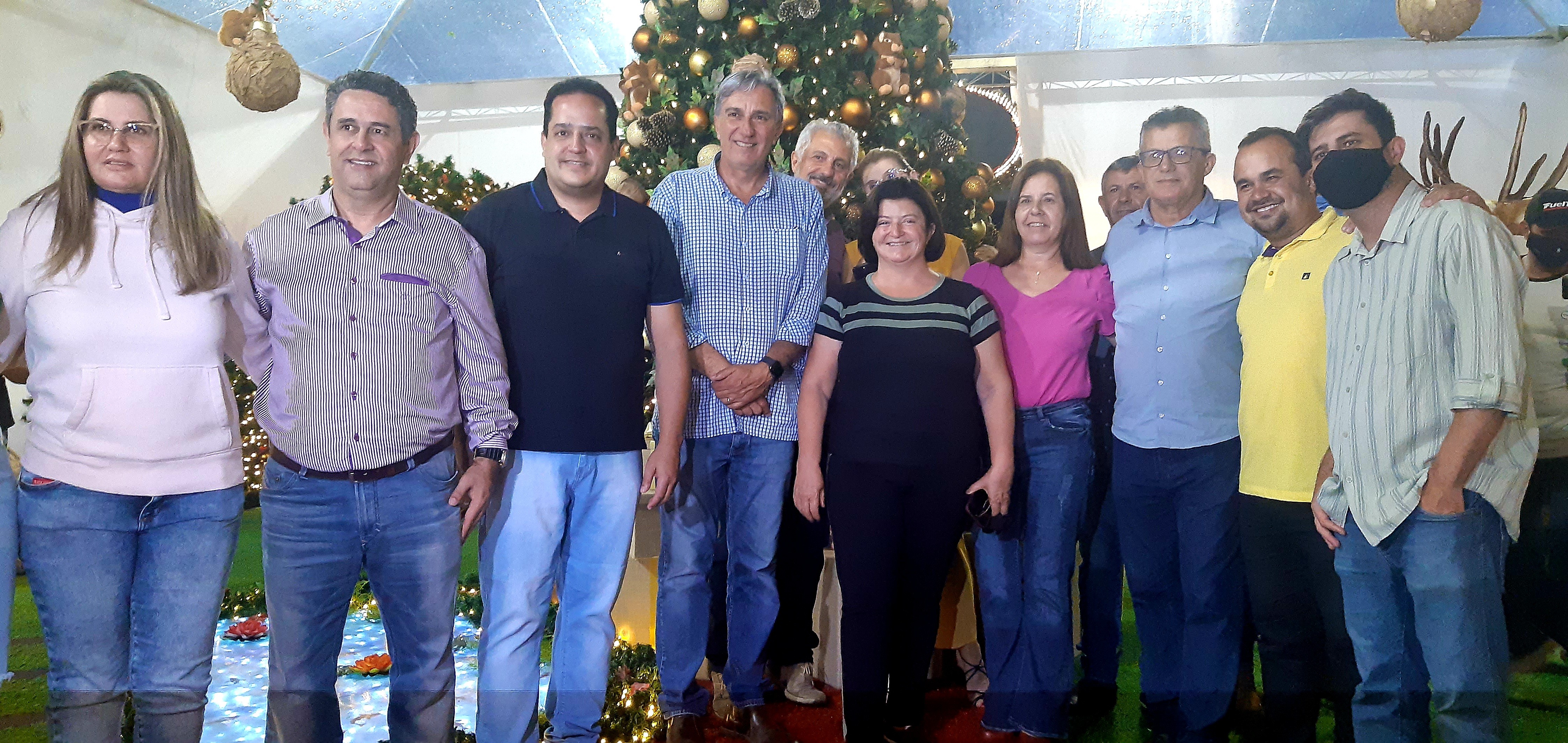 Imagem 1 da notícia: Vereadores participam de lançamento do Natal de Pouso Alegre, a Magia das Luzes