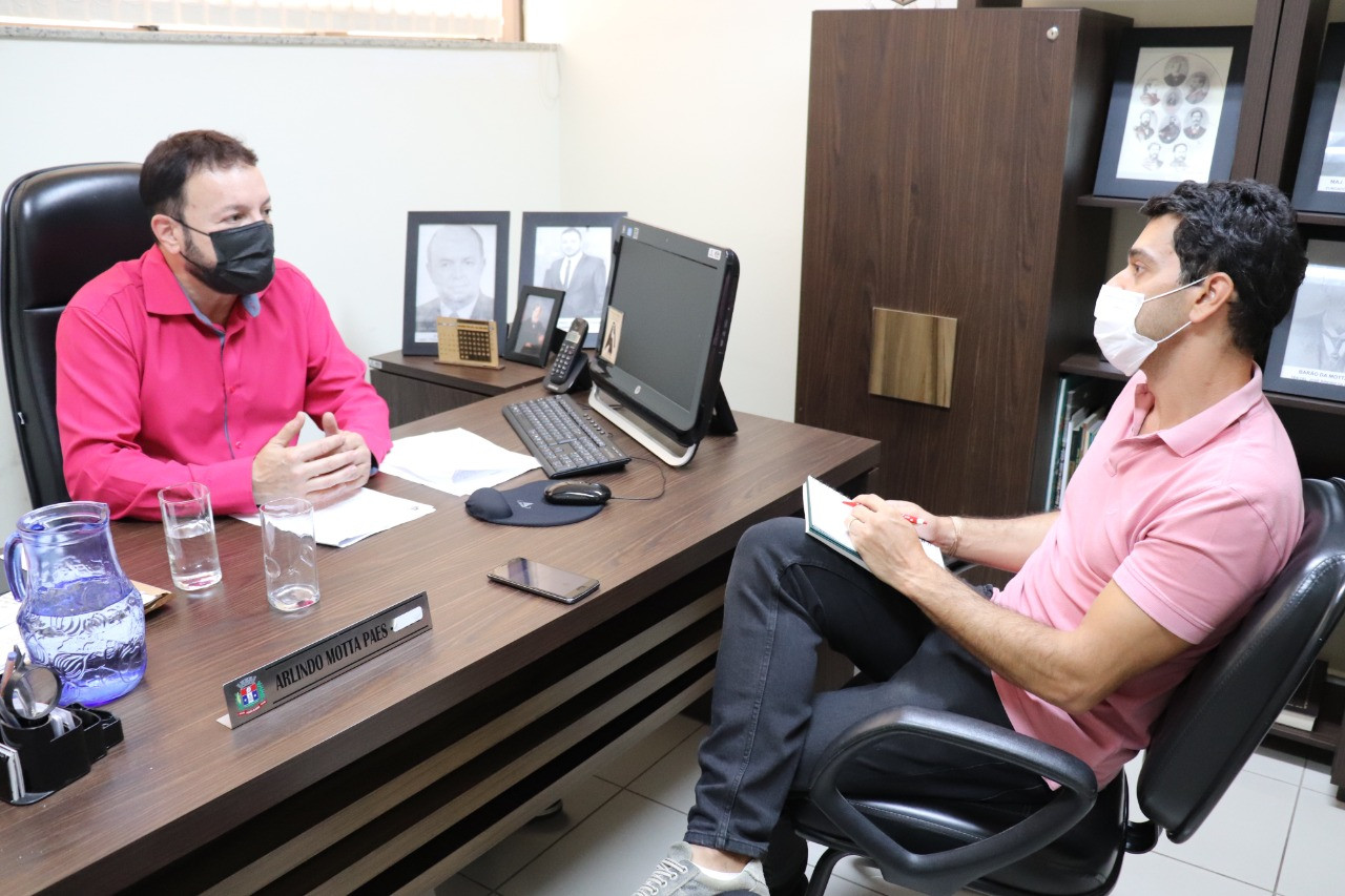 Imagem 1 da notícia: Vereador fala sobre projeto "Nossa água, nosso futuro" para tese de doutorado