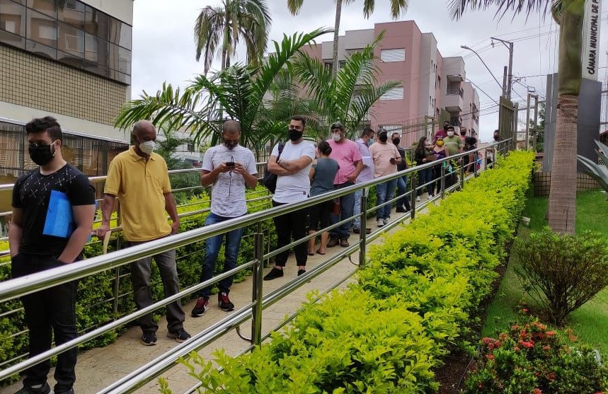 Imagem 1 da notícia: 141 pessoas participam de processo seletivo nesta segunda-feira (14), no CAC