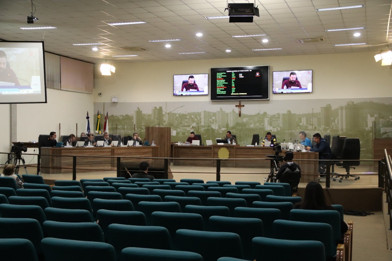 Imagem 1 da notícia: Vereadores viabilizam revitalização do Campo do Bangu, no São Geraldo