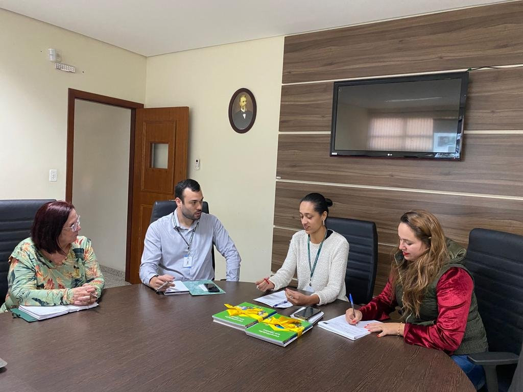 Imagem 2 da notícia: Referência: Escola do Legislativo atrai visitantes