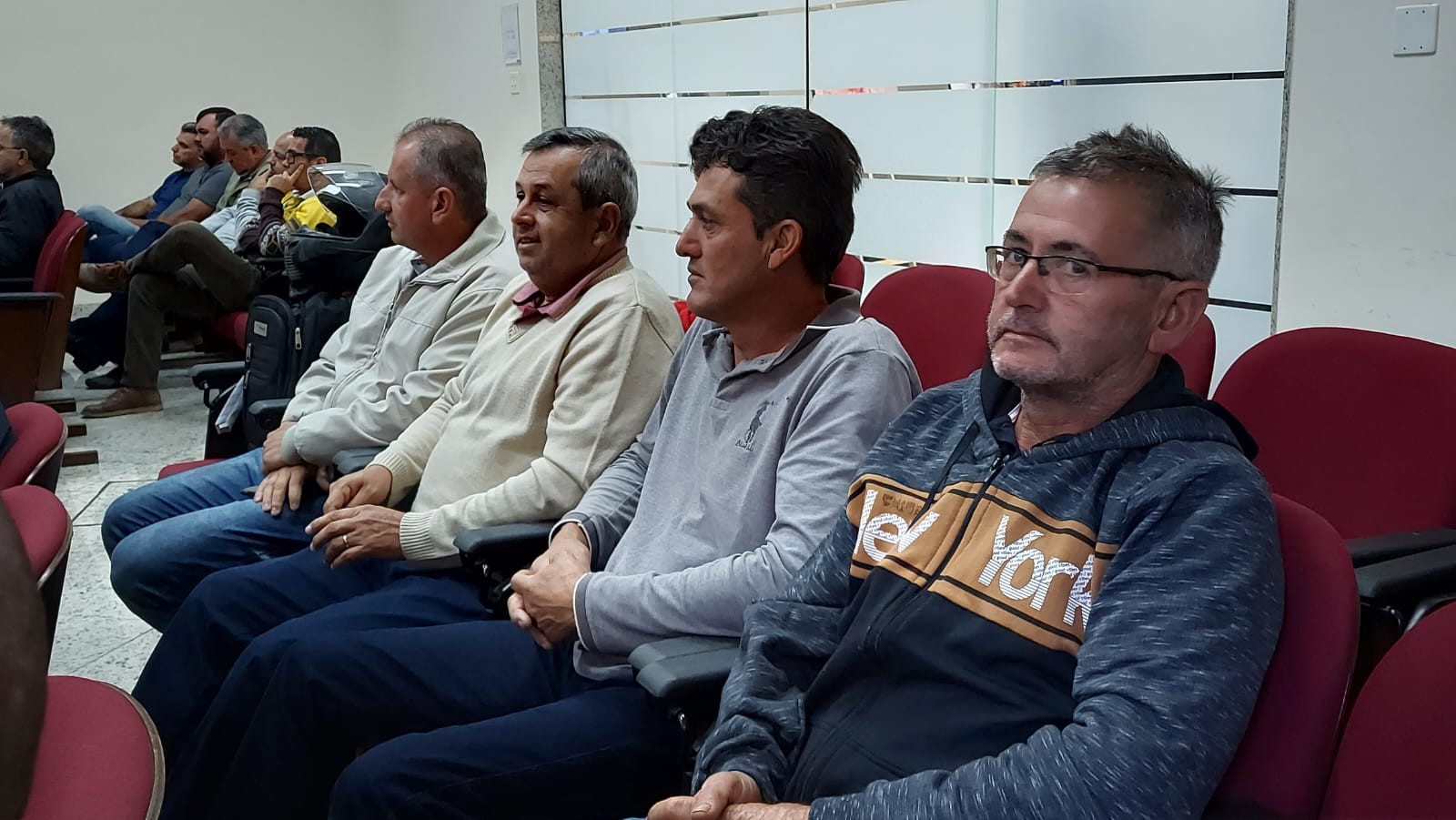Imagem 1 da notícia: Vereadores participam da apresentação do Plano Safra 2022/2023