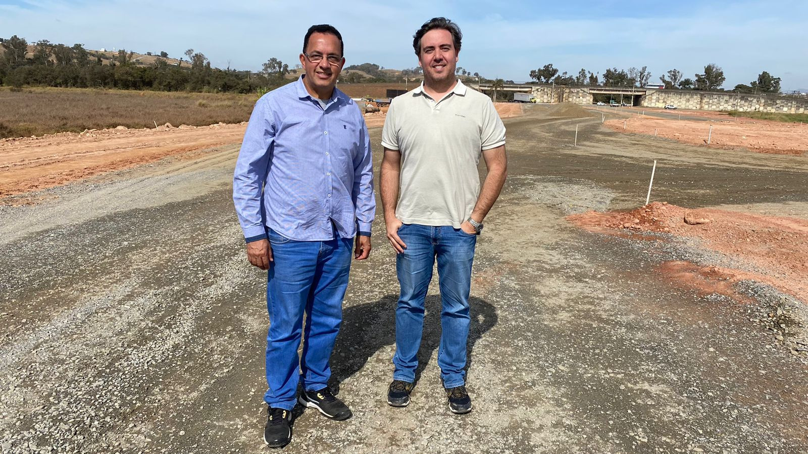 Imagem 1 da notícia: Presidente da Câmara visita obras da Avenida Faisqueira