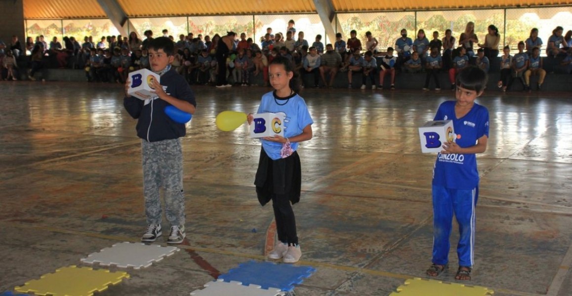 Imagem 2 da notícia: Presidente da Elpa prestigia visita técnica em escola