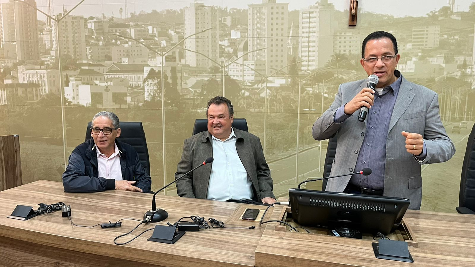 Imagem 1 da notícia: Câmara sedia reunião com representantes da agropecuária mineira