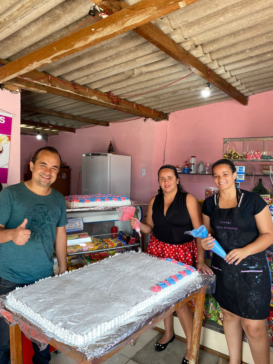 Imagem 2 da notícia: Vereador acompanha festividades do feriado das crianças