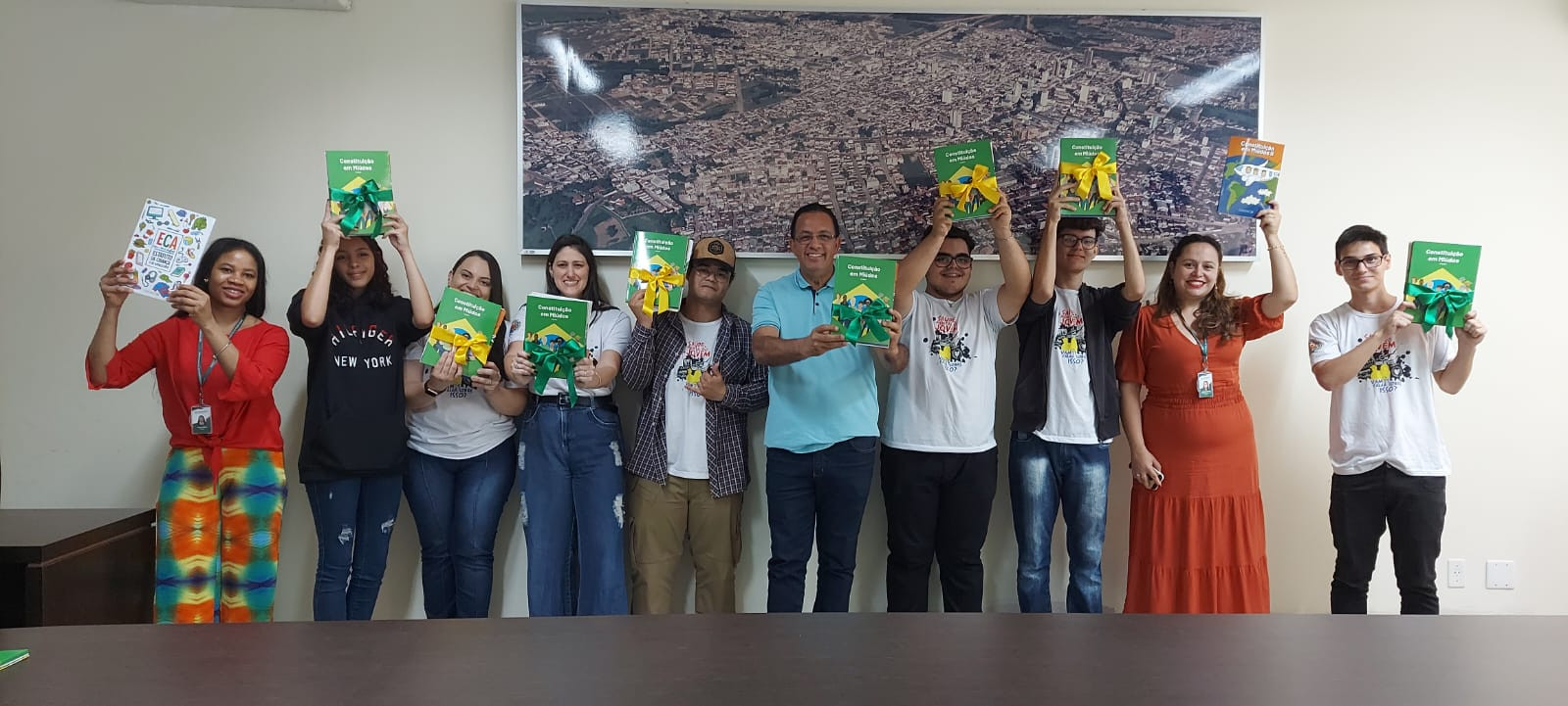 Imagem 3 da notícia: Câmara de Pouso Alegre presta reconhecimento para alunos e professores participantes da Gincana do Saber 2022