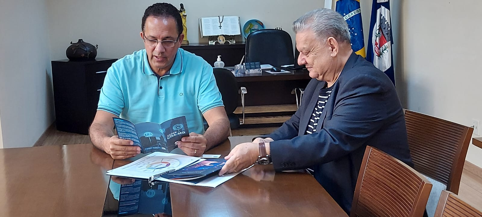 Imagem 1 da notícia: Presidente da Câmara recebe presidente do CRA-MG