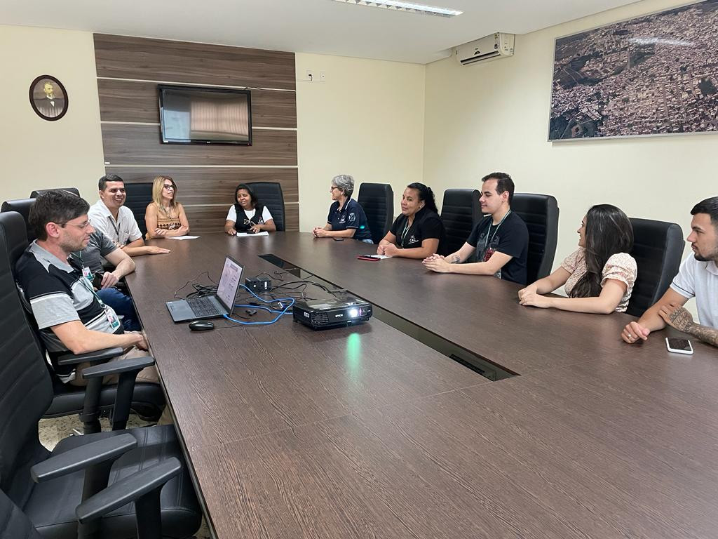 Imagem 1 da notícia: CAC da Câmara busca aperfeiçoamento para atender ao público