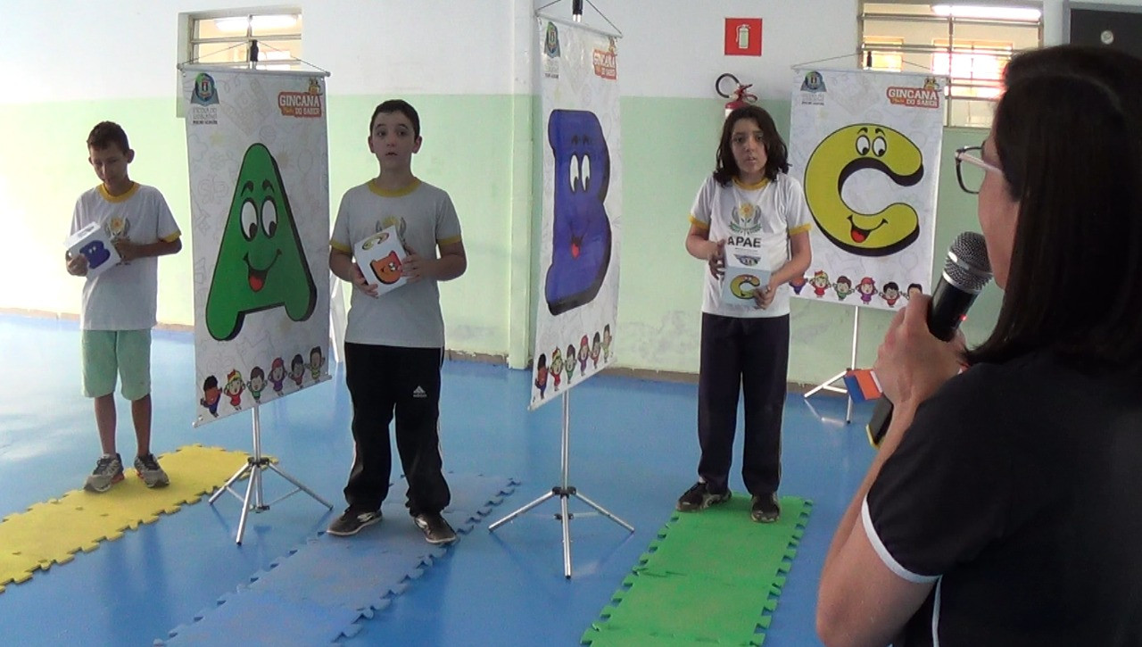 Imagem 1 da notícia: Escola do Legislativo acompanha Gincana do Saber na APAE Pouso Alegre