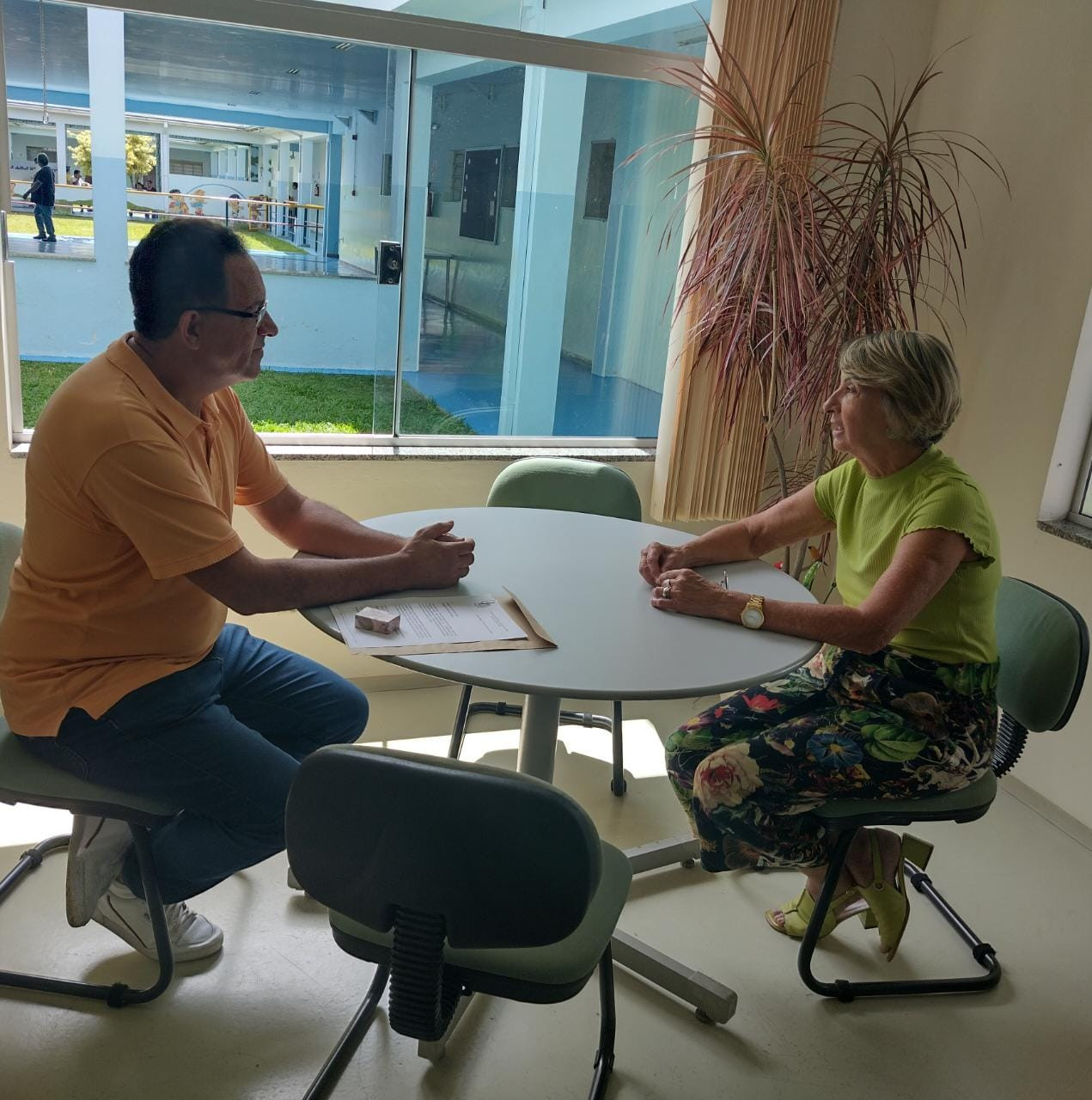 Imagem 1 da notícia: Presidente da Câmara visita APAE