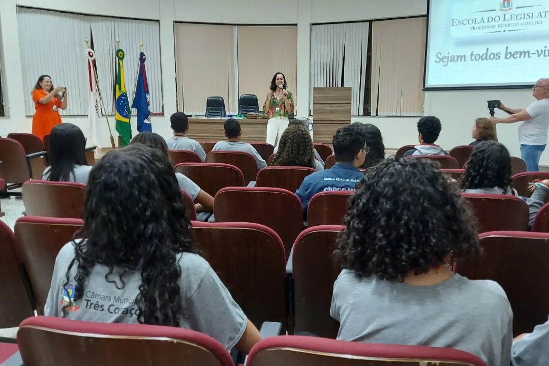 Imagem 4 da notícia: Câmara de Pouso Alegre recebe vereadores mirins de Três Corações