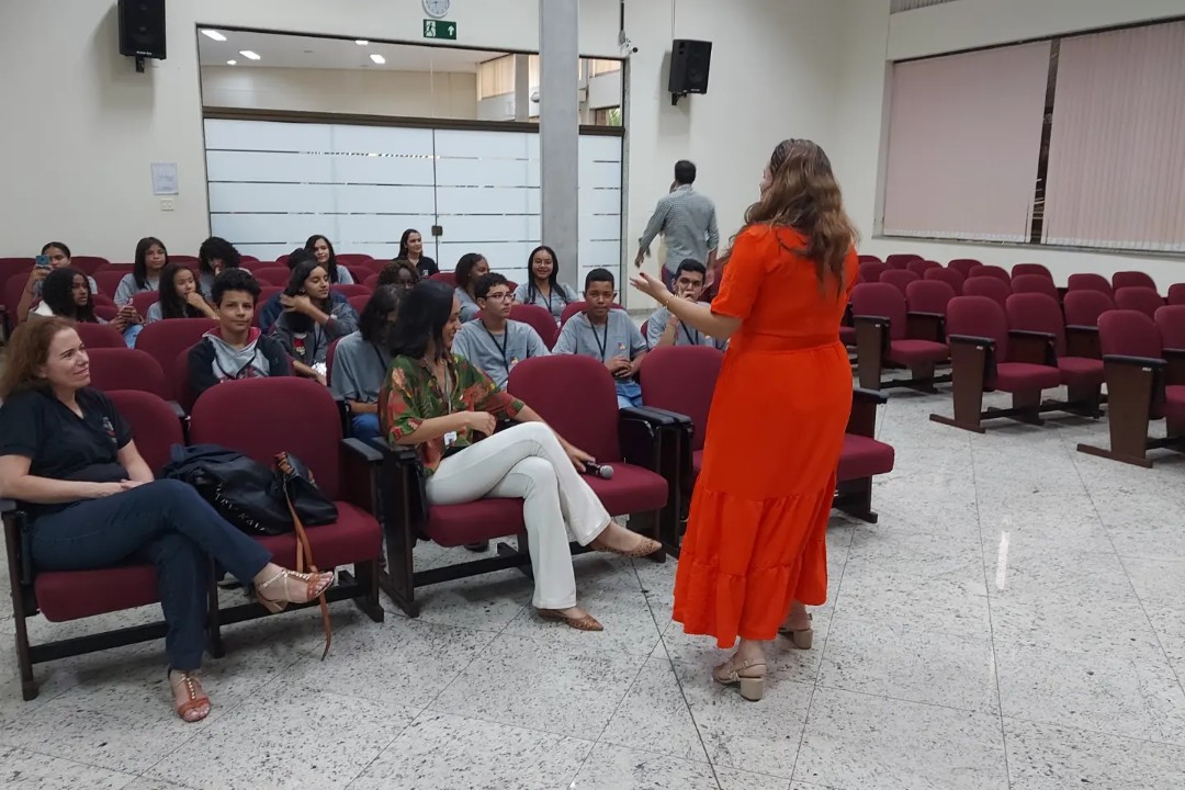 Imagem 5 da notícia: Câmara de Pouso Alegre recebe vereadores mirins de Três Corações