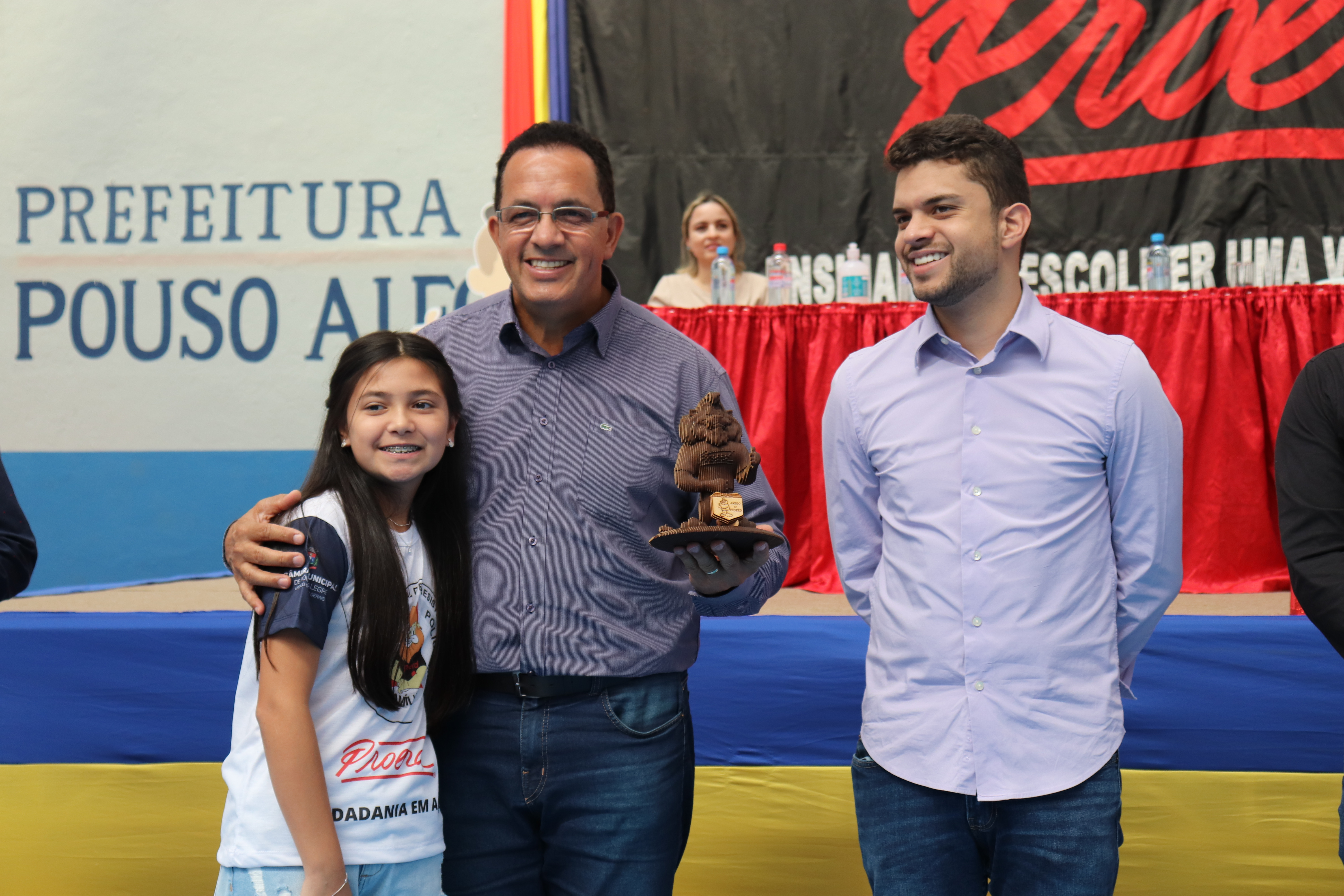 Imagem 5 da notícia: Câmara participa de solenidade de formatura do Proerd
