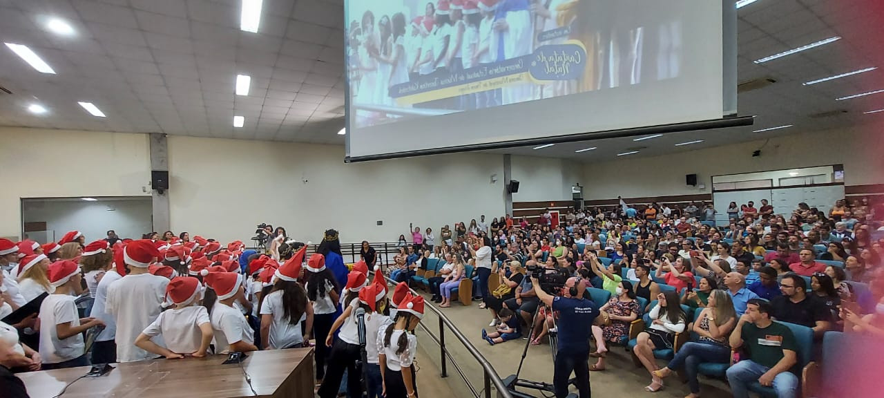 Imagem 2 da notícia: Cantata de Natal do Conservatório atrai centenas de pessoas à Câmara Municipal