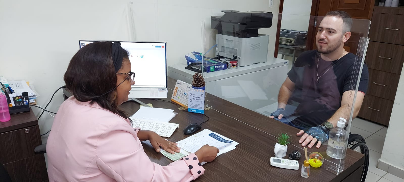 Imagem 2 da notícia: Em Pouso Alegre, novo RG Digital pode ser feito na Câmara de vereadores