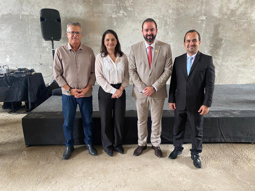 Imagem 2 da notícia: Presidente da Câmara participa do lançamento da obra das novas instalações da 24ª Subseção da OAB e CAA/MG