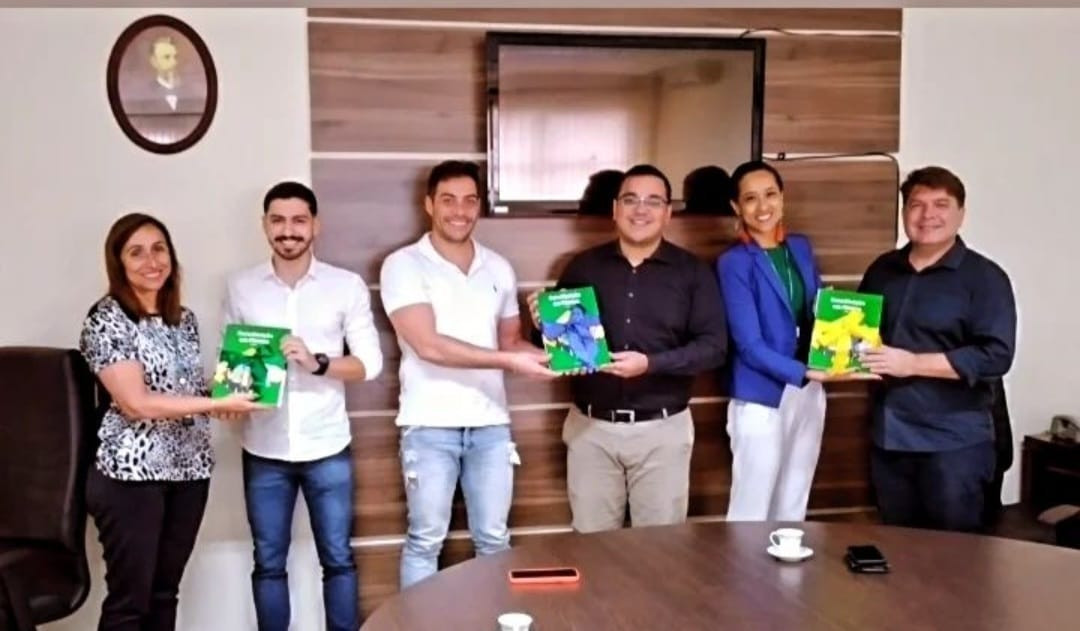 Imagem 3 da notícia: Câmara de Itajubá visita Pouso Alegre para conhecer trabalhos da Escola do Legislativo