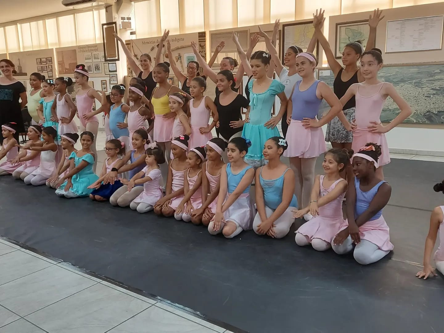 Imagem 6 da notícia: Projeto "Onde a arte acontece", do Ballet Luiz Henrique, leva centenas de pessoas ao Museu da Câmara
