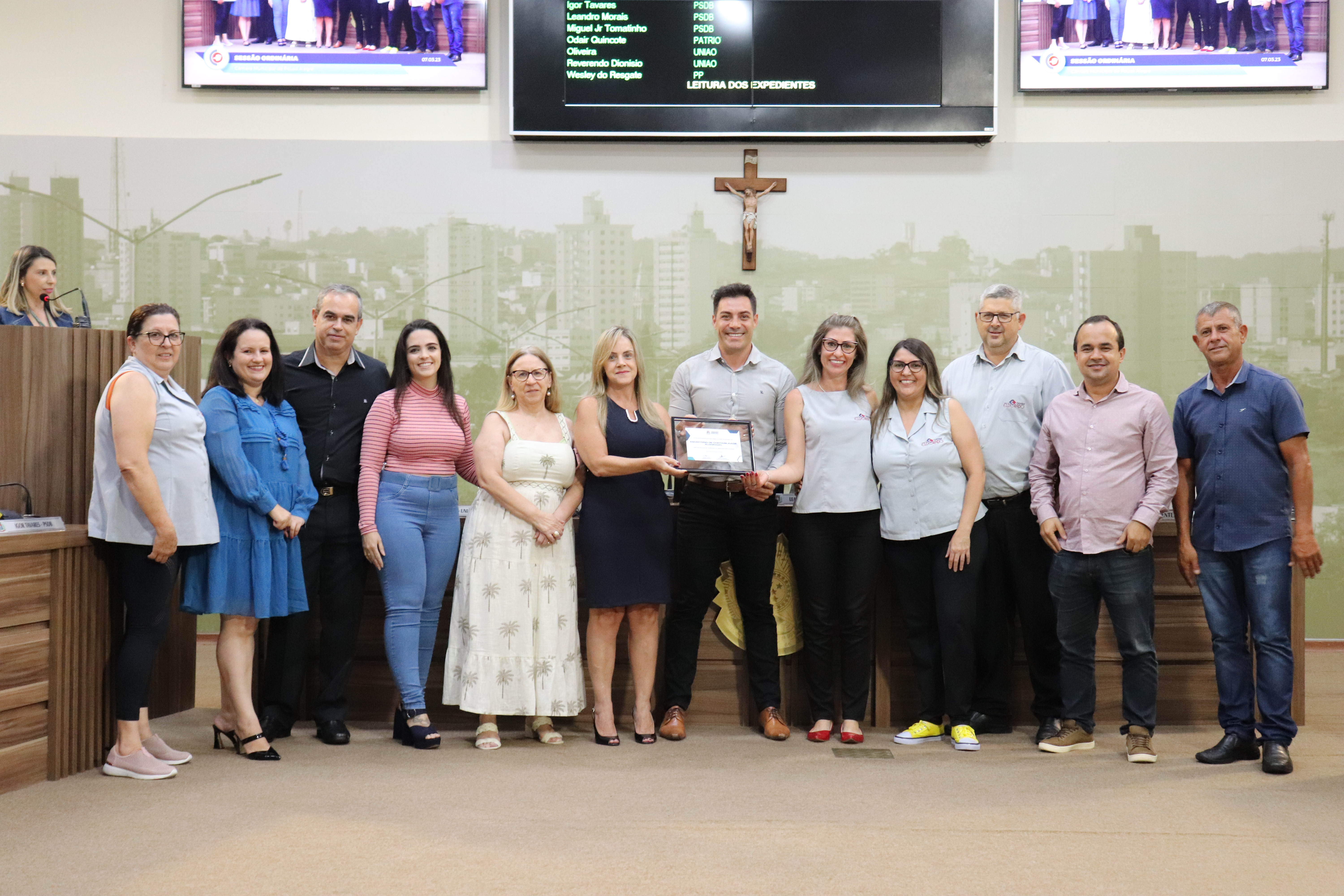 Imagem 1 da notícia: Câmara presta homenagem ao Escritório Eldorado pelos 50 anos de atividades no município