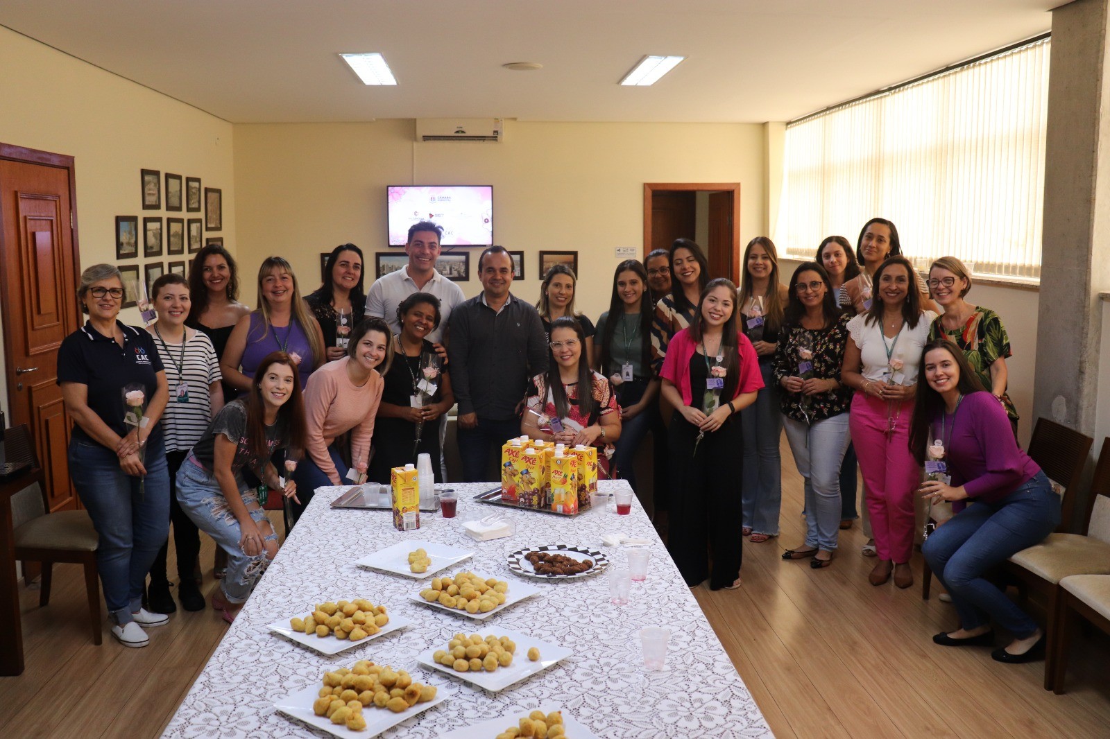 Imagem 2 da notícia: Servidoras da Câmara recebem homenagem pelo dia da Mulher