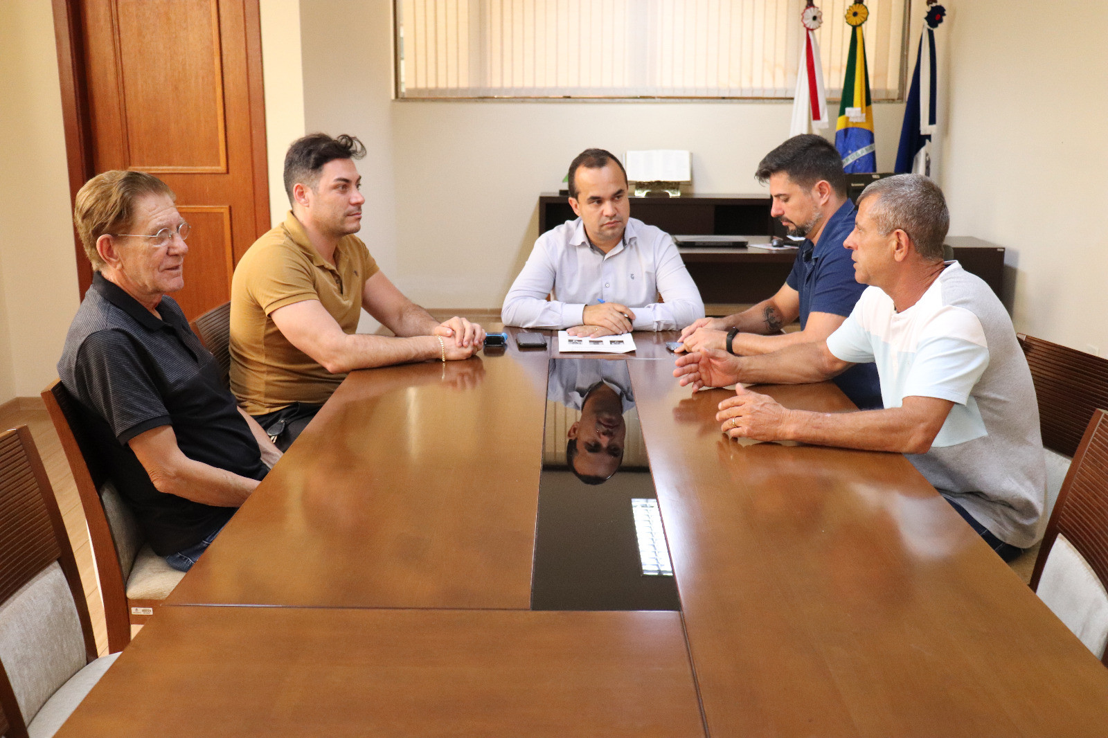 Imagem 1 da notícia: Câmara assina contrato com o Instituto Consulplan para organização, planejamento e realização do concurso público no Poder Legislativo
