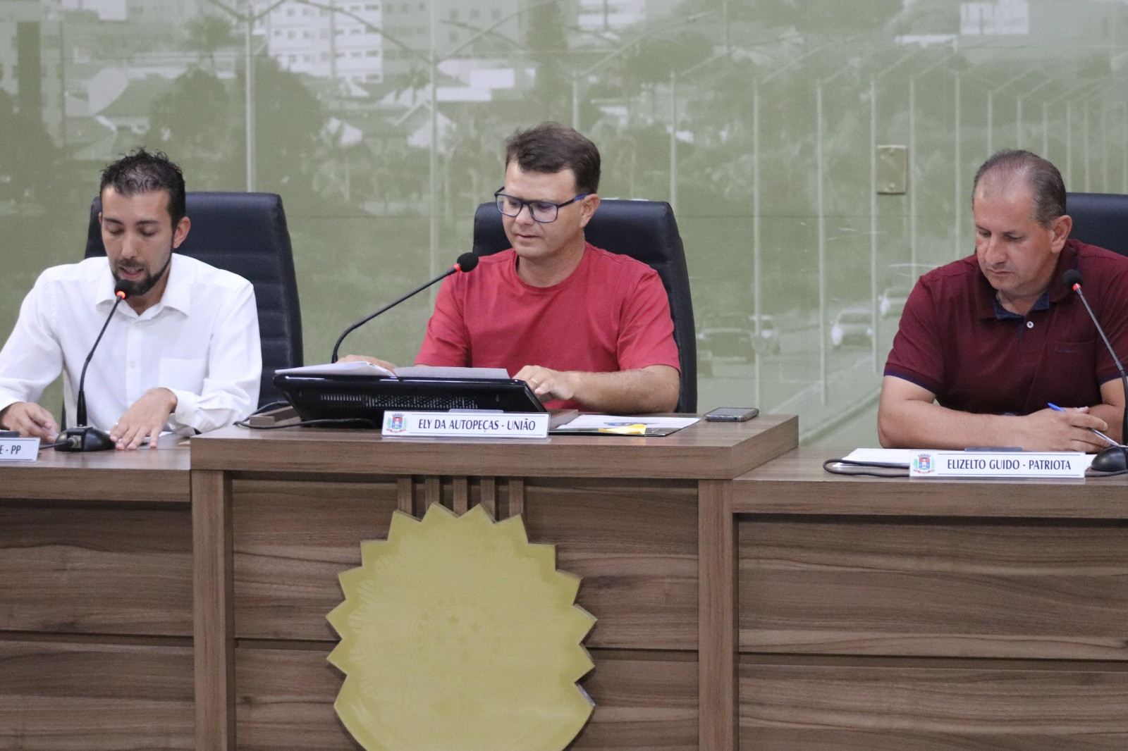 Imagem 1 da notícia: Projeto que autoriza o Executivo a adquirir imóvel para sediar a Escola Terezinha Barroso Hardy passa pela Comissão de Educação, Cultura, Esporte e Lazer