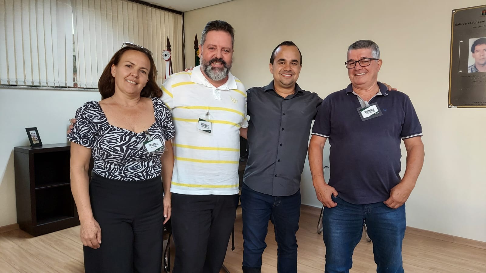 Imagem 1 da notícia: Presidente da Câmara recebe festeiros do bairro Santo Antônio