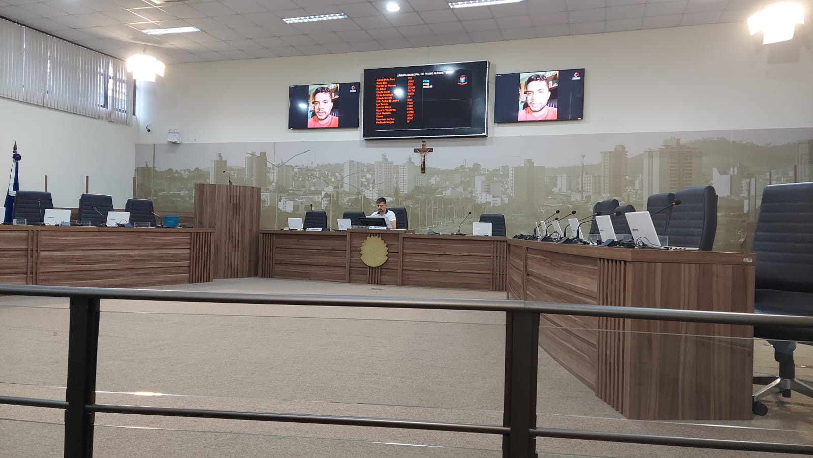 Imagem 1 da notícia: Comissão de Legislação, Justiça e Redação estuda PLs encaminhados com pedido de votação em turno único