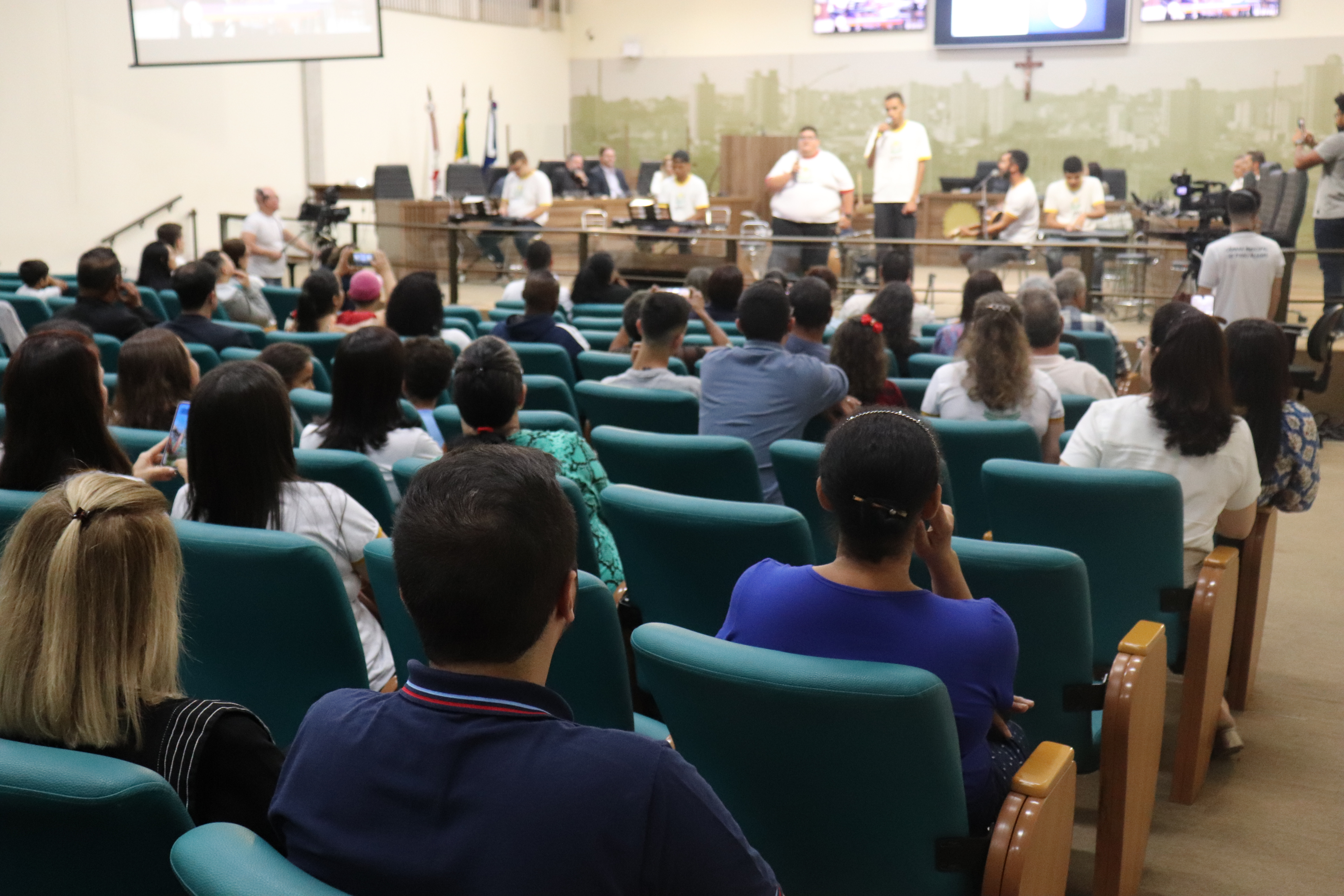 Imagem 1 da notícia: Câmara conscientiza população sobre a importância da destinação do imposto de renda para fundos sociais e entrega selo de mérito para doadores de 2022