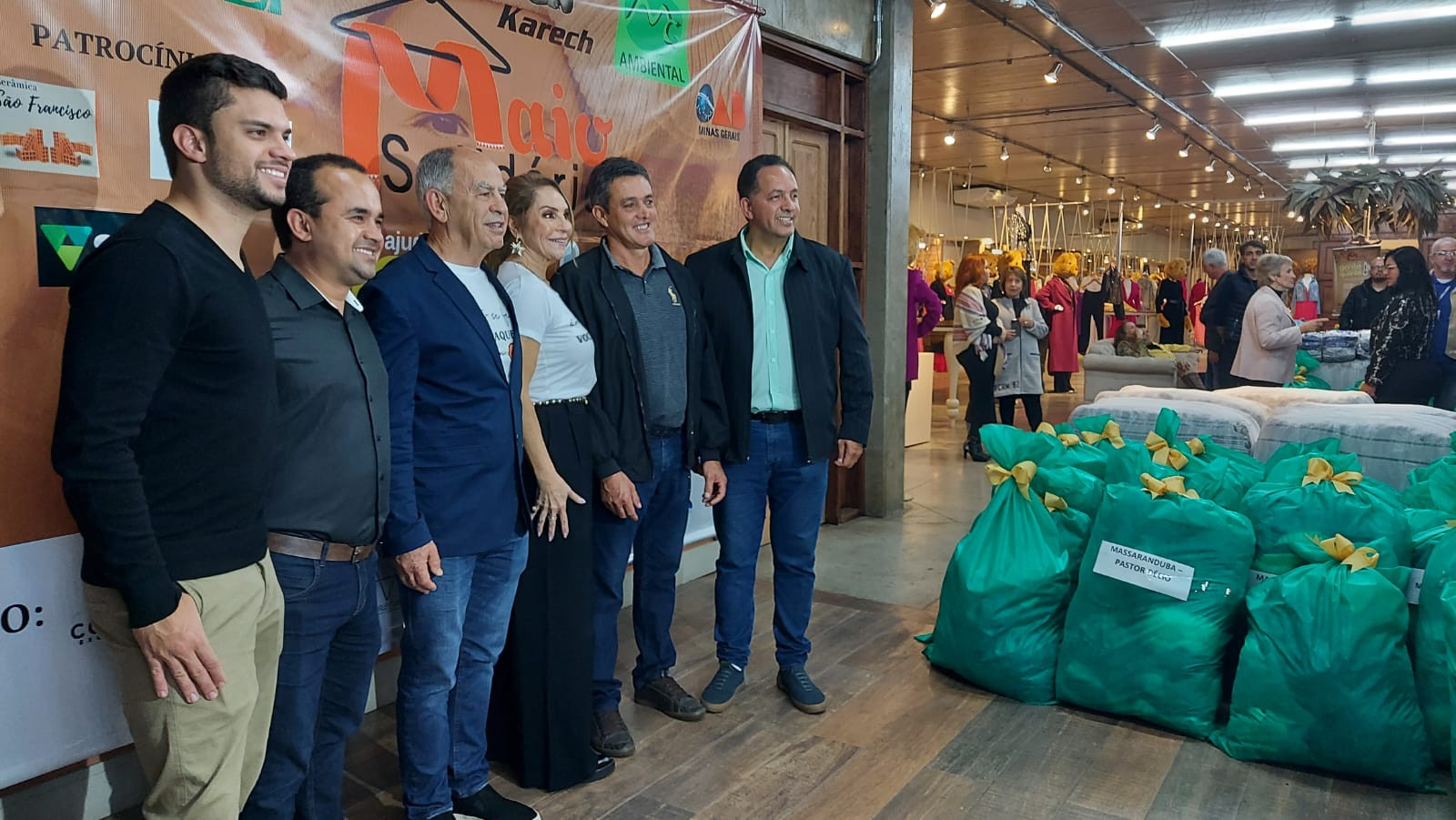 Imagem 1 da notícia: Vereadores participam do encerramento do Maio Solidário