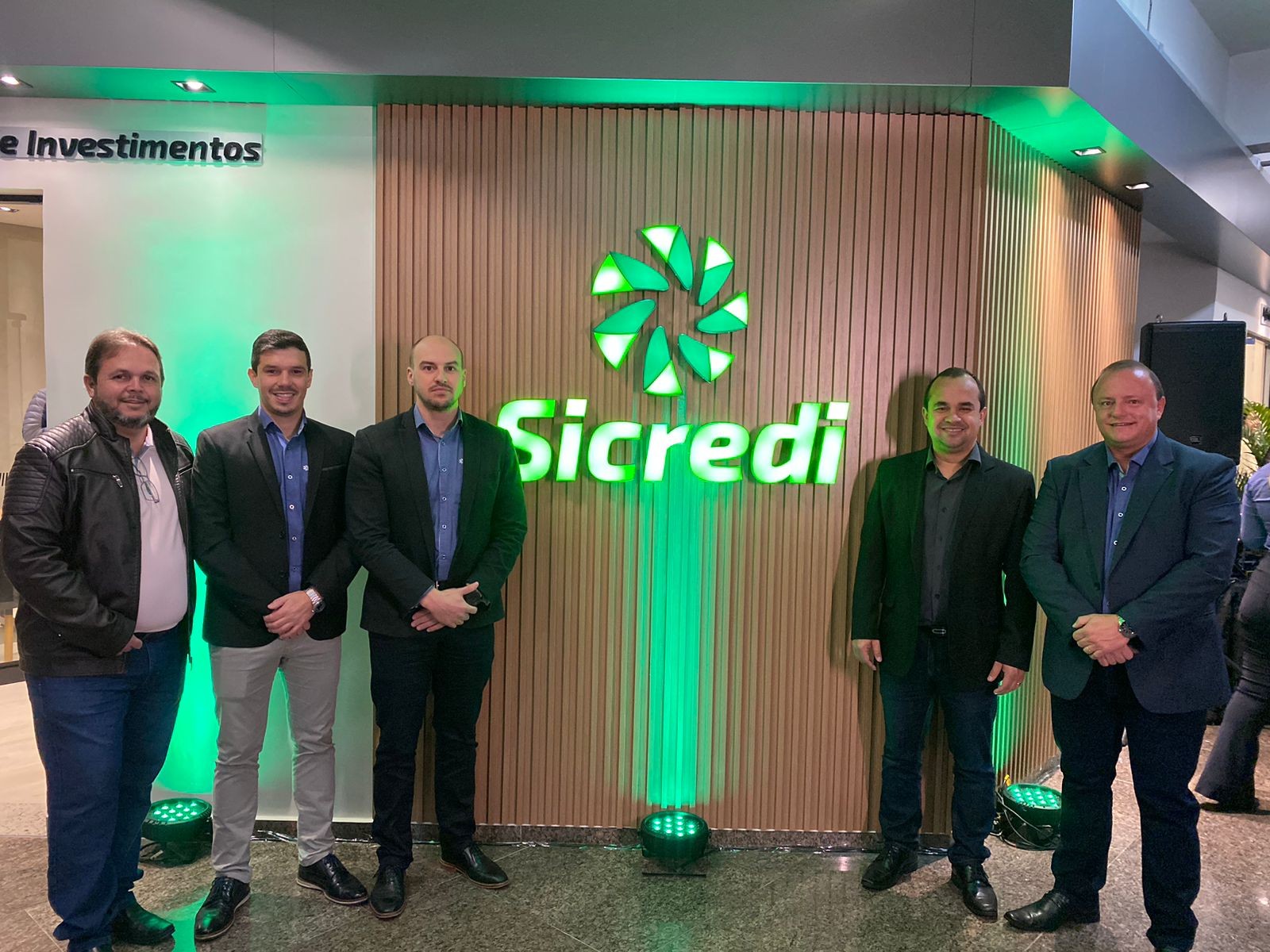 Imagem 1 da notícia: Presidente da Câmara participa da Inauguração da Sala de Investimentos do Sicred
