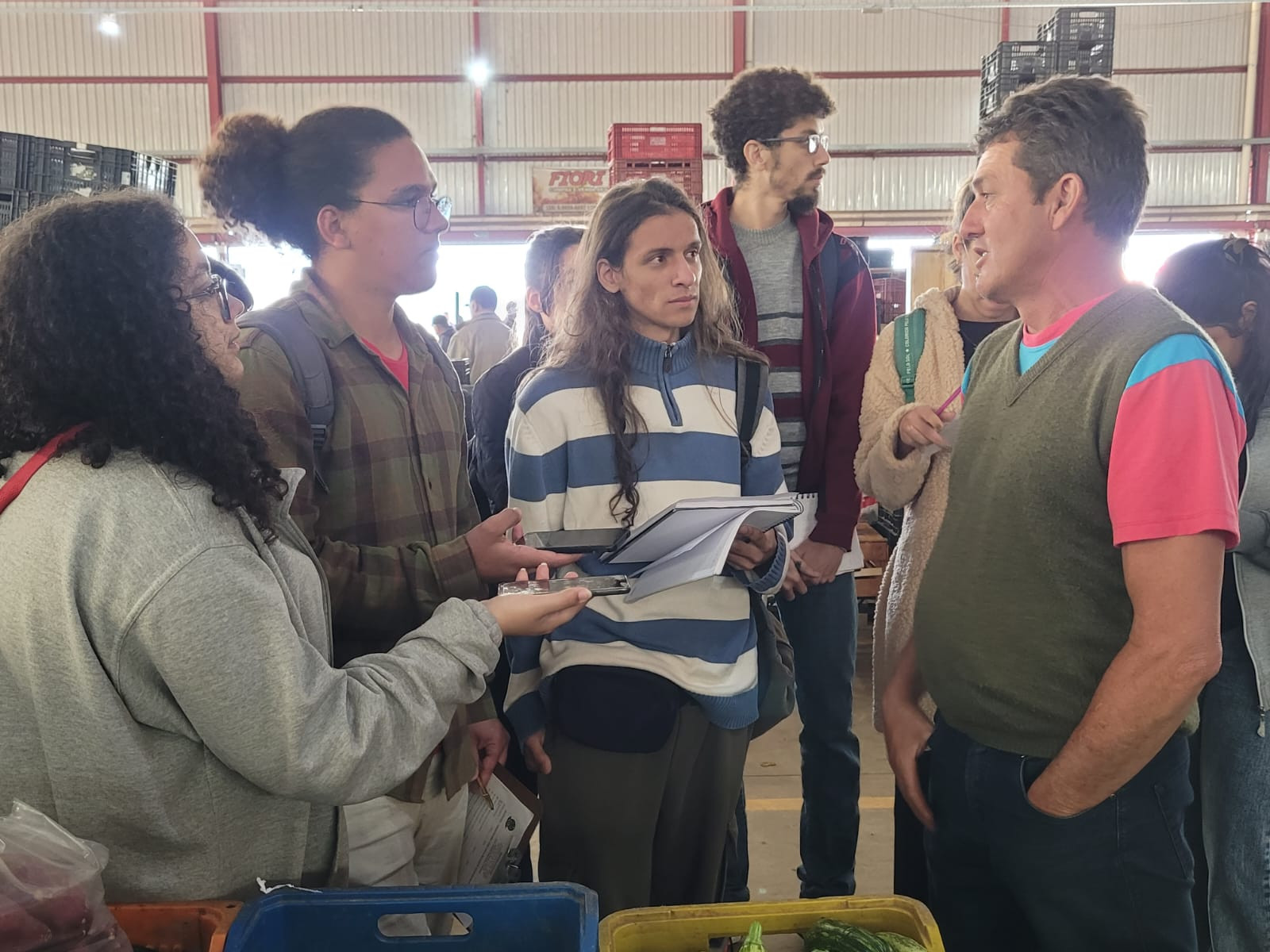 Imagem 2 da notícia: Vereador recebe alunos da UNIFAL em visita à CEMA