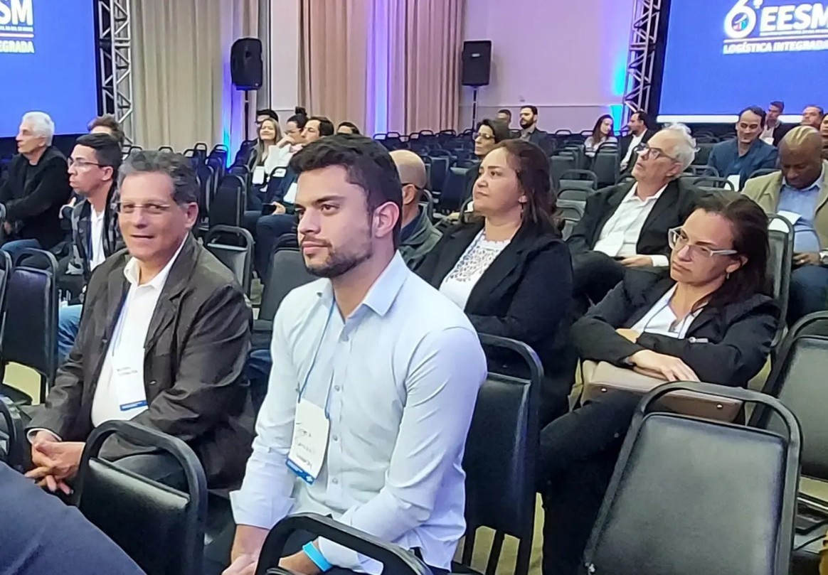 Imagem 2 da notícia: Câmara de vereadores entrega homenagem de reconhecimento durante 6º Encontro Empresarial do Sul de Minas