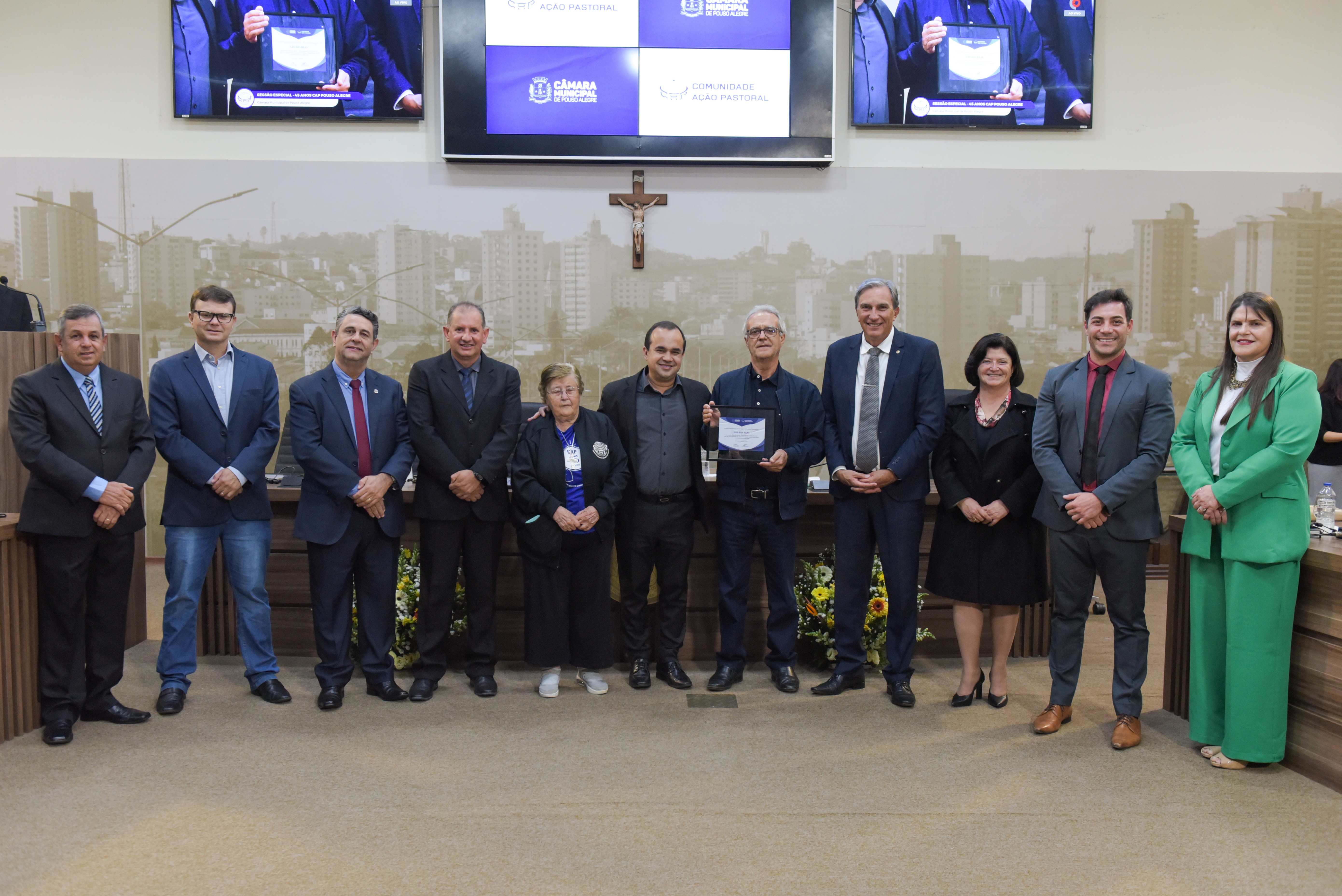 Imagem 2 da notícia: Câmara faz sessão especial em homenagem aos 45 anos da Comunidade de Ação Pastoral