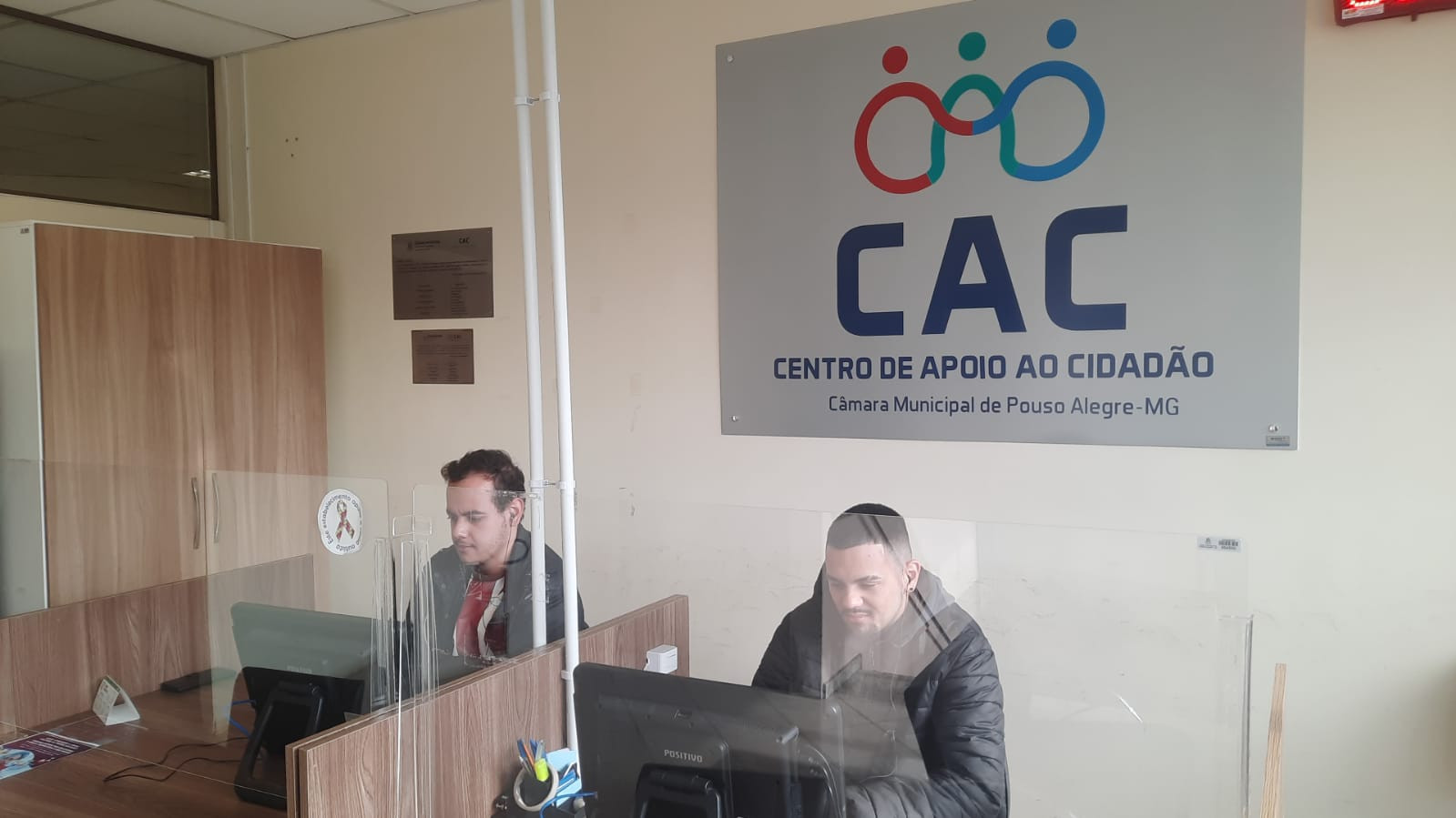 Imagem 1 da notícia: CAC da Câmara vai receber processo seletivo para contratação de estrangeiros pela Adient