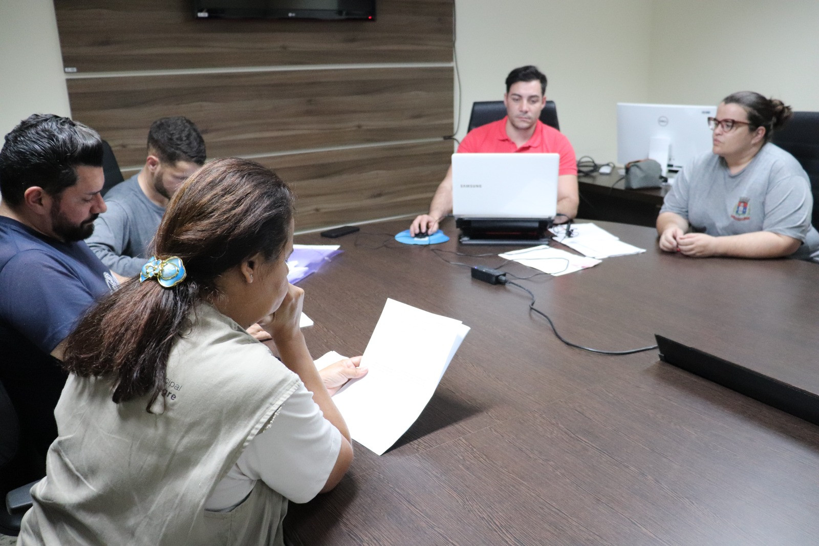 Imagem 1 da notícia: Presidente da Comissão de Saúde realiza reunião com agentes de saúde e de combate às endemias