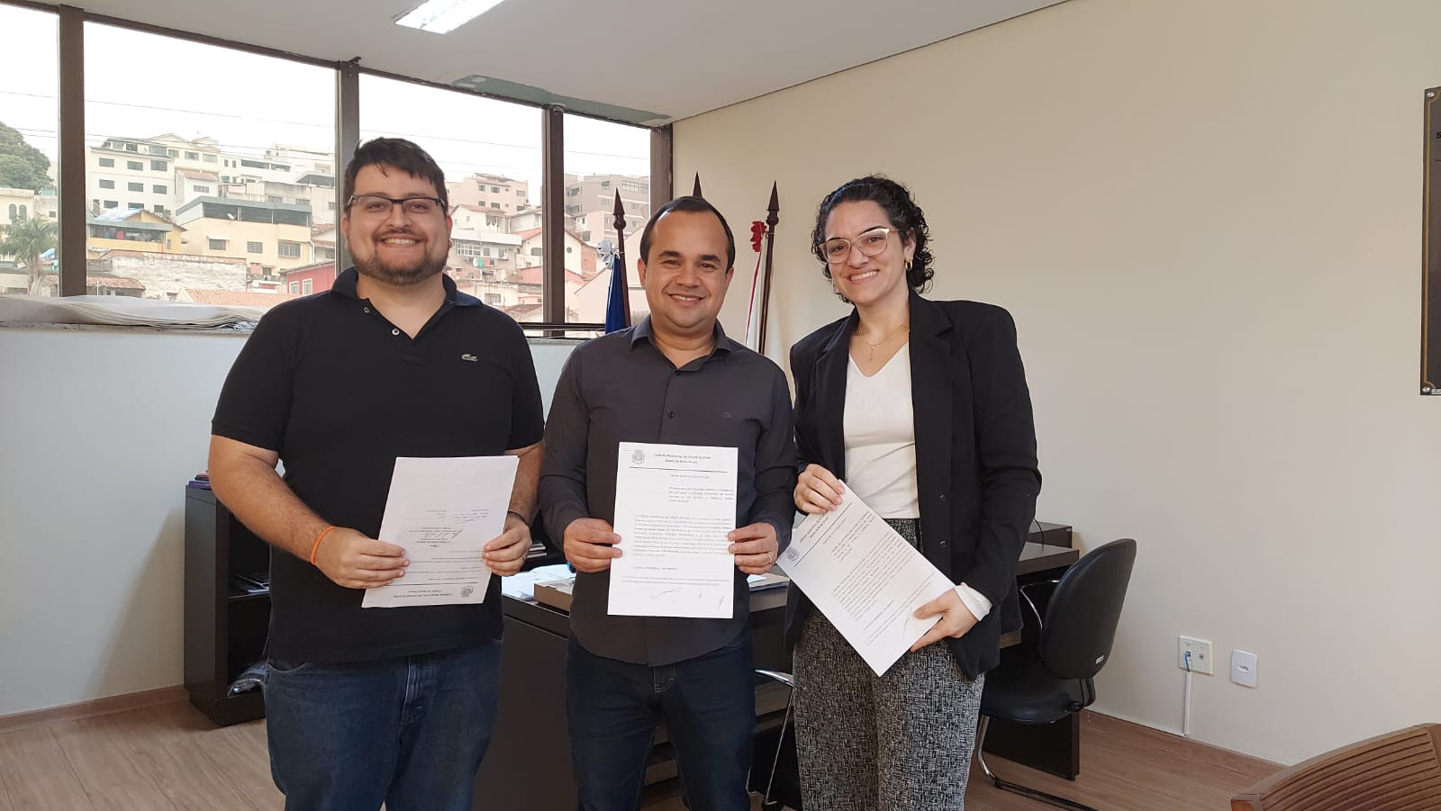 Imagem 1 da notícia: Parceria realizada pela Câmara de Vereadores vai divulgar ações de orientação de saúde idealizadas por voluntários por meio da rádio e tv Câmara