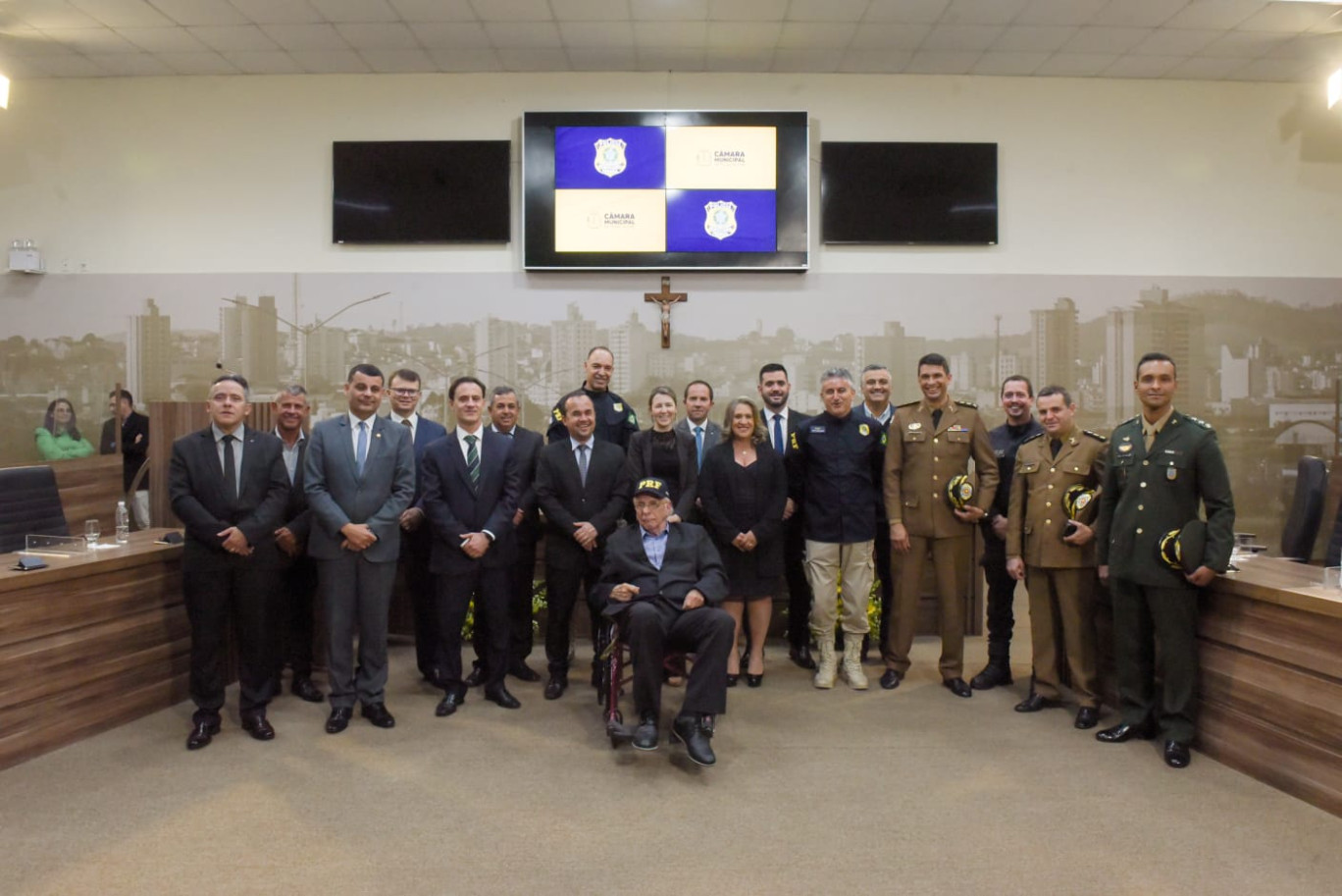 Imagem 1 da notícia: Câmara faz Sessão Especial para homenagear os 70 anos da PRF em Pouso Alegre