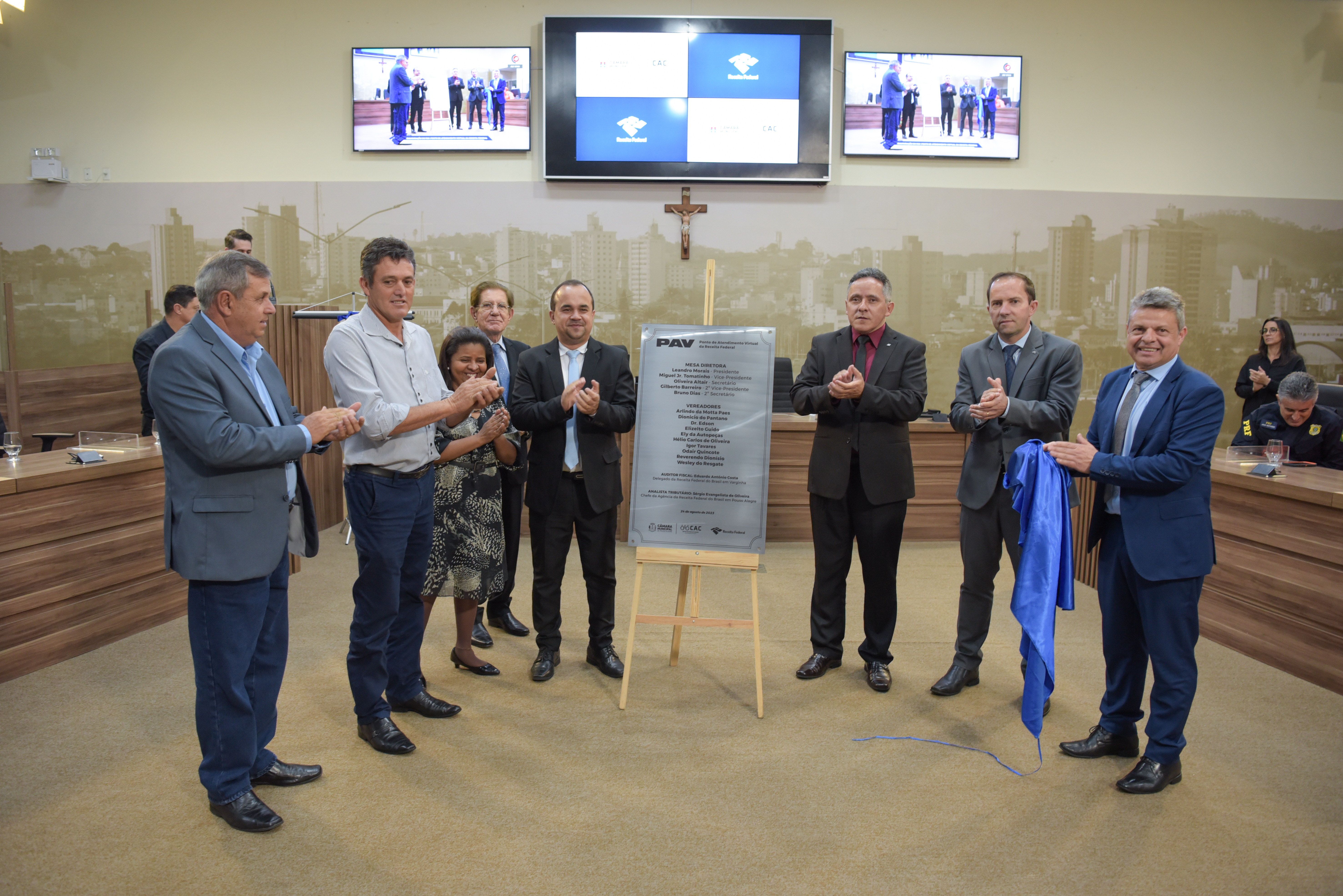 Imagem 1 da notícia: Ponto de Atendimento Virtual da Receita Federal é inaugurado no CAC da Câmara de Vereadores