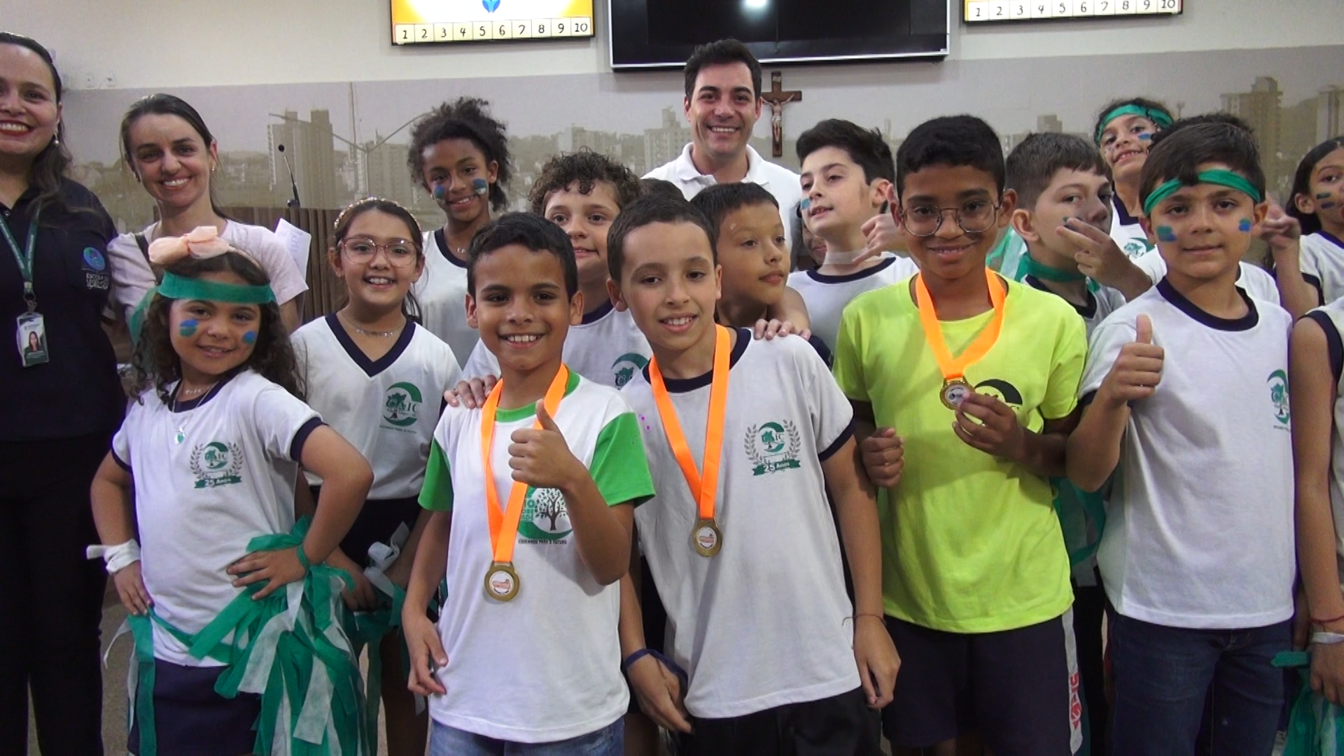 Imagem 1 da notícia: Terceiro dia da Fase classificatória da Gincana do Saber dos Miúdos movimenta a Câmara de Vereadores