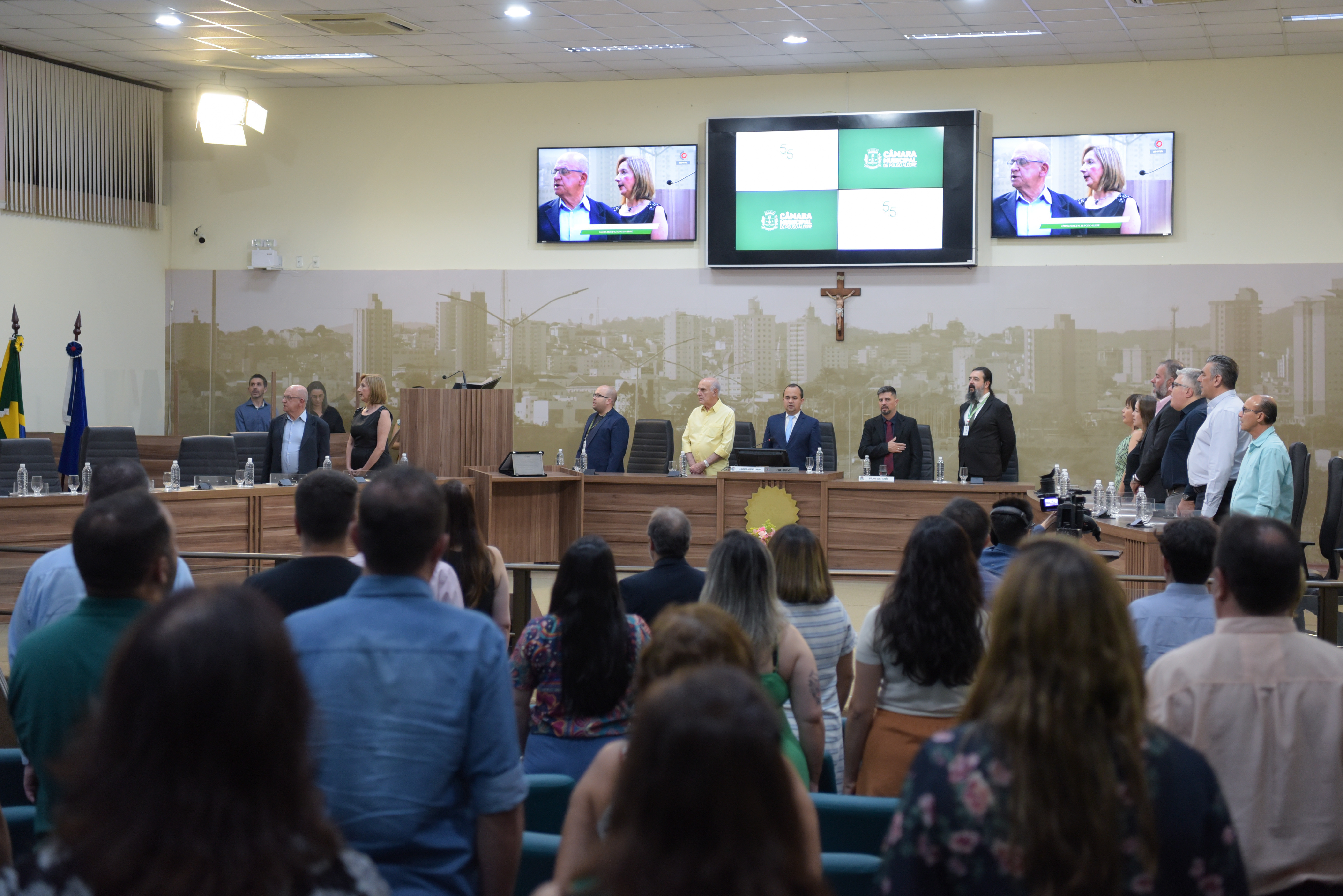 Imagem 4 da notícia: Câmara realiza Sessão Especial em homenagem aos 55 anos do Curso de Medicina e 22 anos da Univás