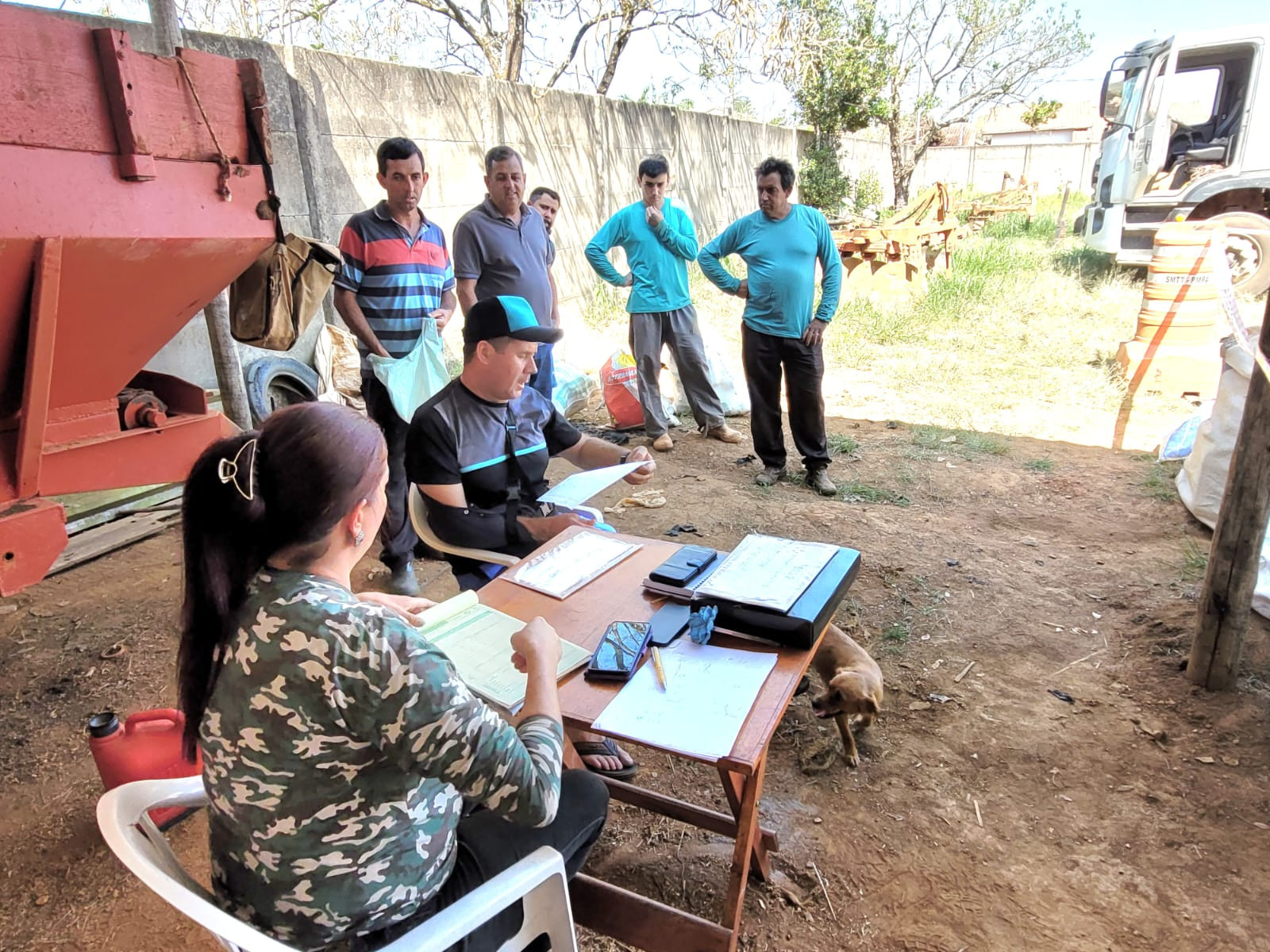 Imagem 4 da notícia: Vereador acompanha coleta itinerante de embalagens vazias de defensivos no Pantano