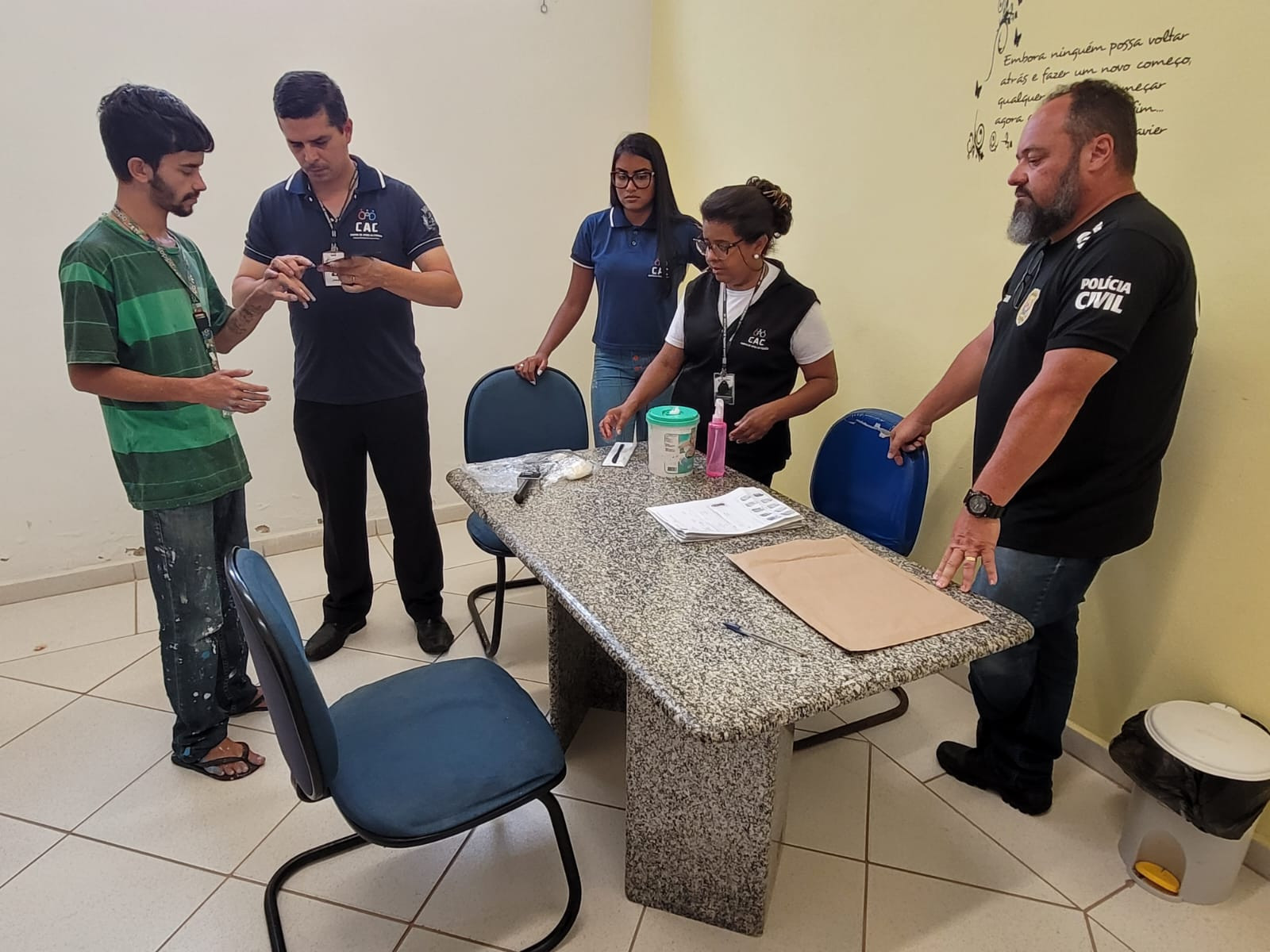 Imagem 3 da notícia: CAC e Polícia Civil realizam emissão de documentos para recuperandos da APAC de Pouso Alegre