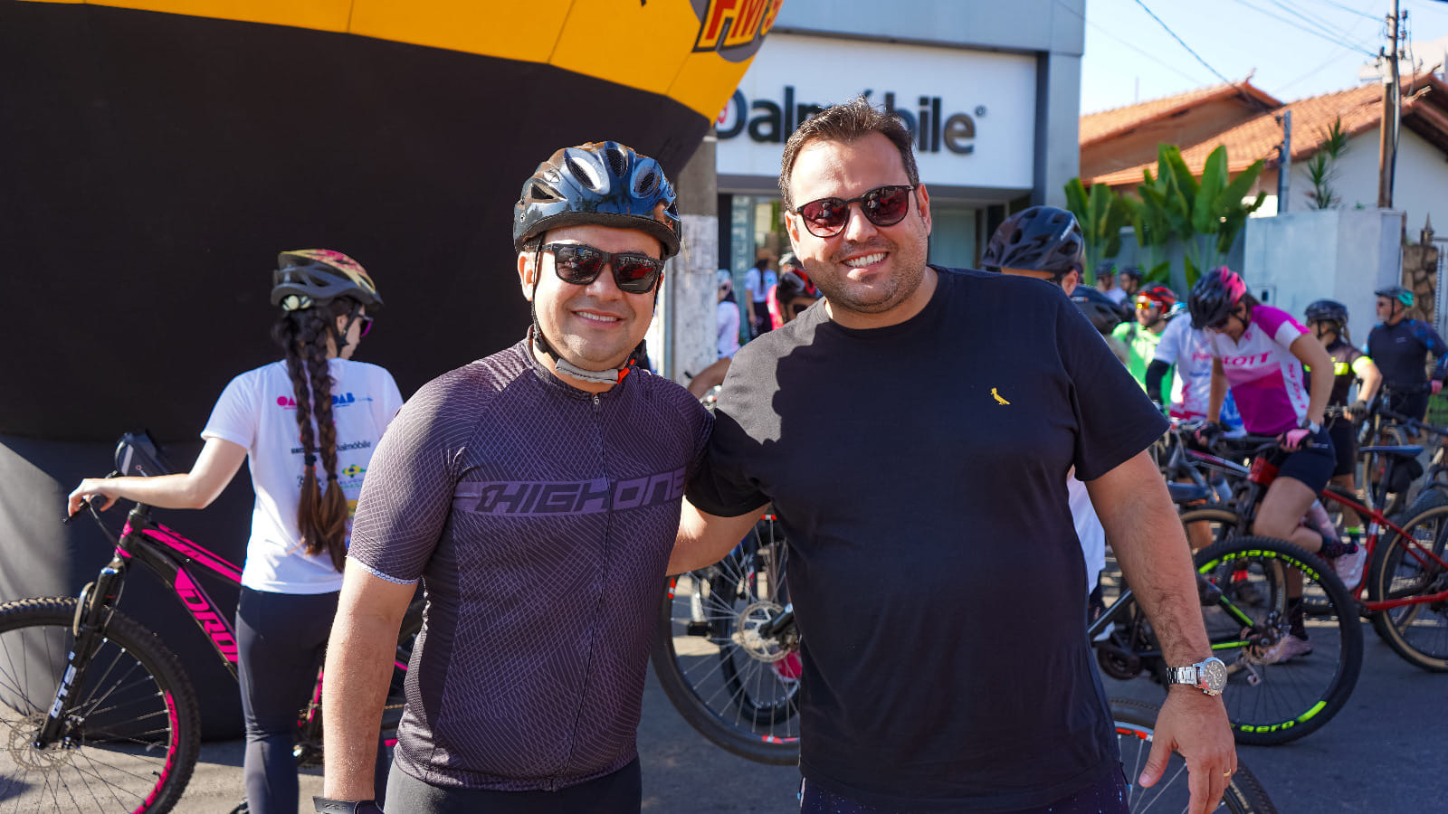 Imagem 1 da notícia: Presidente da Câmara de vereadores participa da 2º Edição do Pedal Beneficente PinkBlue
