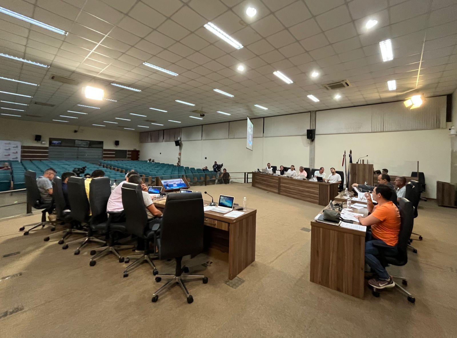 Imagem 1 da notícia: Vereadores aprovam PL que dispõe sobre a participação do Município em Programa Habitacional