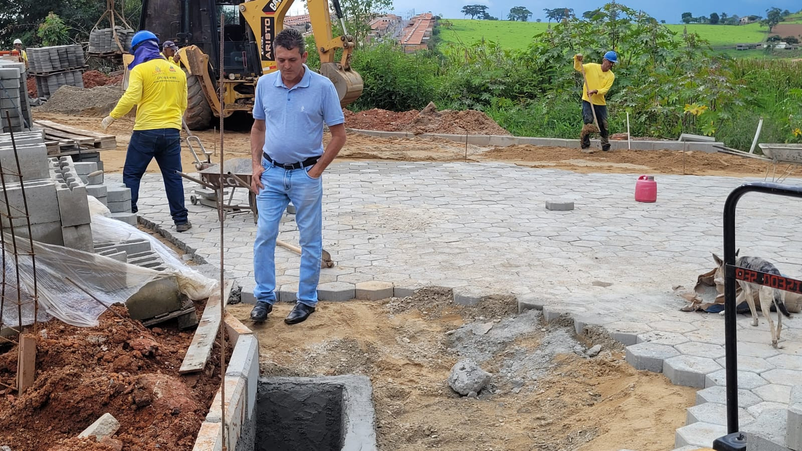 Imagem 1 da notícia: Após indicação, vereador realiza fiscalização de obras na região do São João
