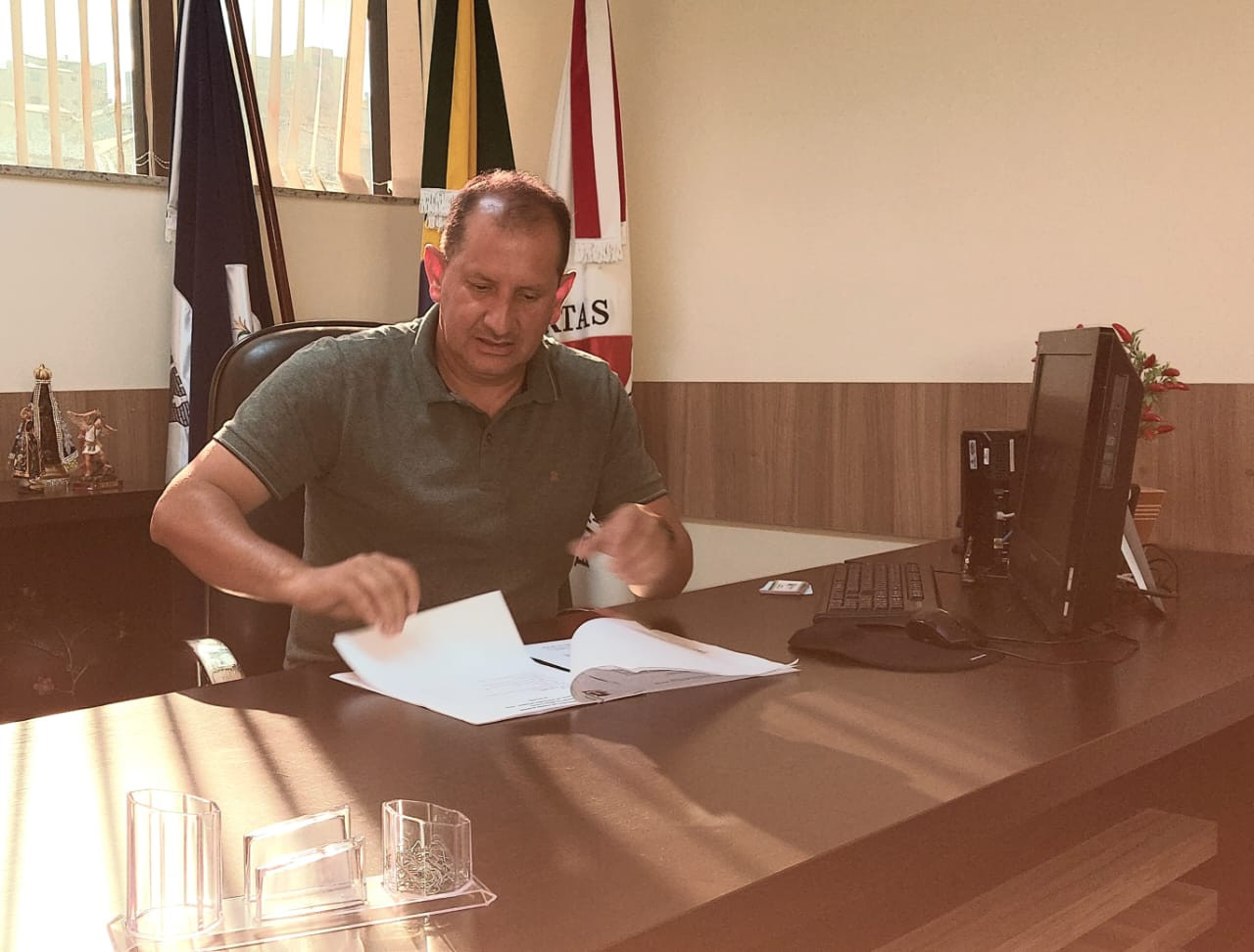 Imagem 1 da notícia: Presidente da Câmara delibera sobre pautas administrativas para dar início aos trabalhos de 2024