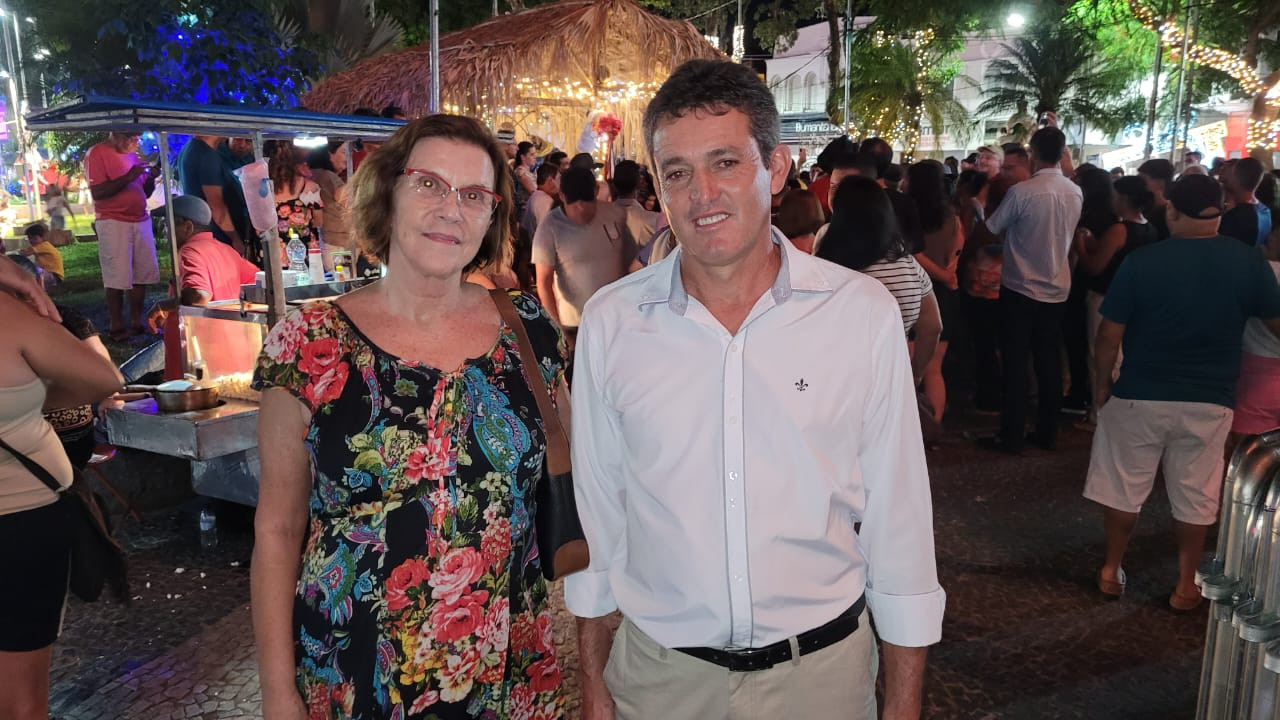 Imagem 4 da notícia: Vereador acompanha celebrações do Dia de Santos Reis na Praça Senador José Bento